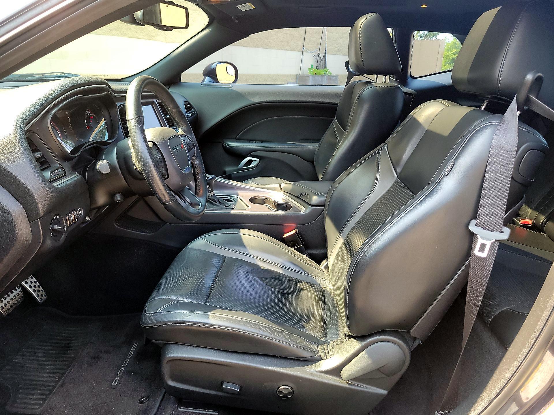 Thumbnail: 2016 Dodge Challenger - 9