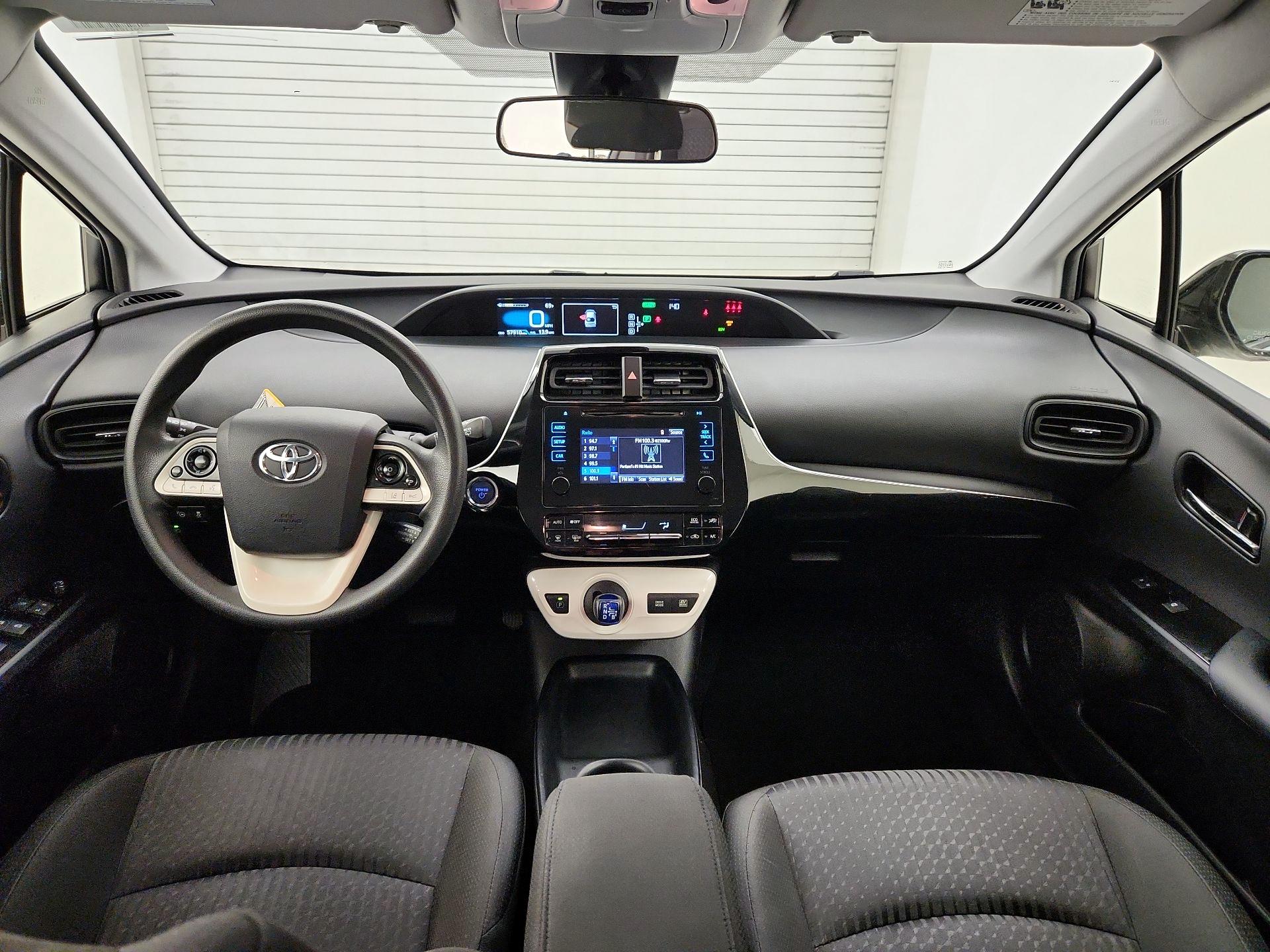 Thumbnail: 2018 Toyota Prius - 9
