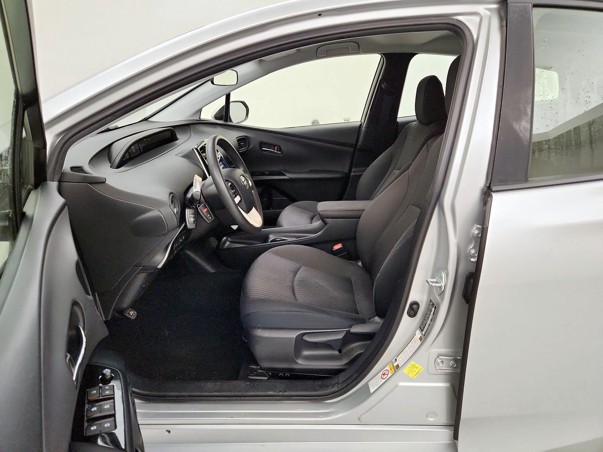 Thumbnail: 2018 Toyota Prius - 11