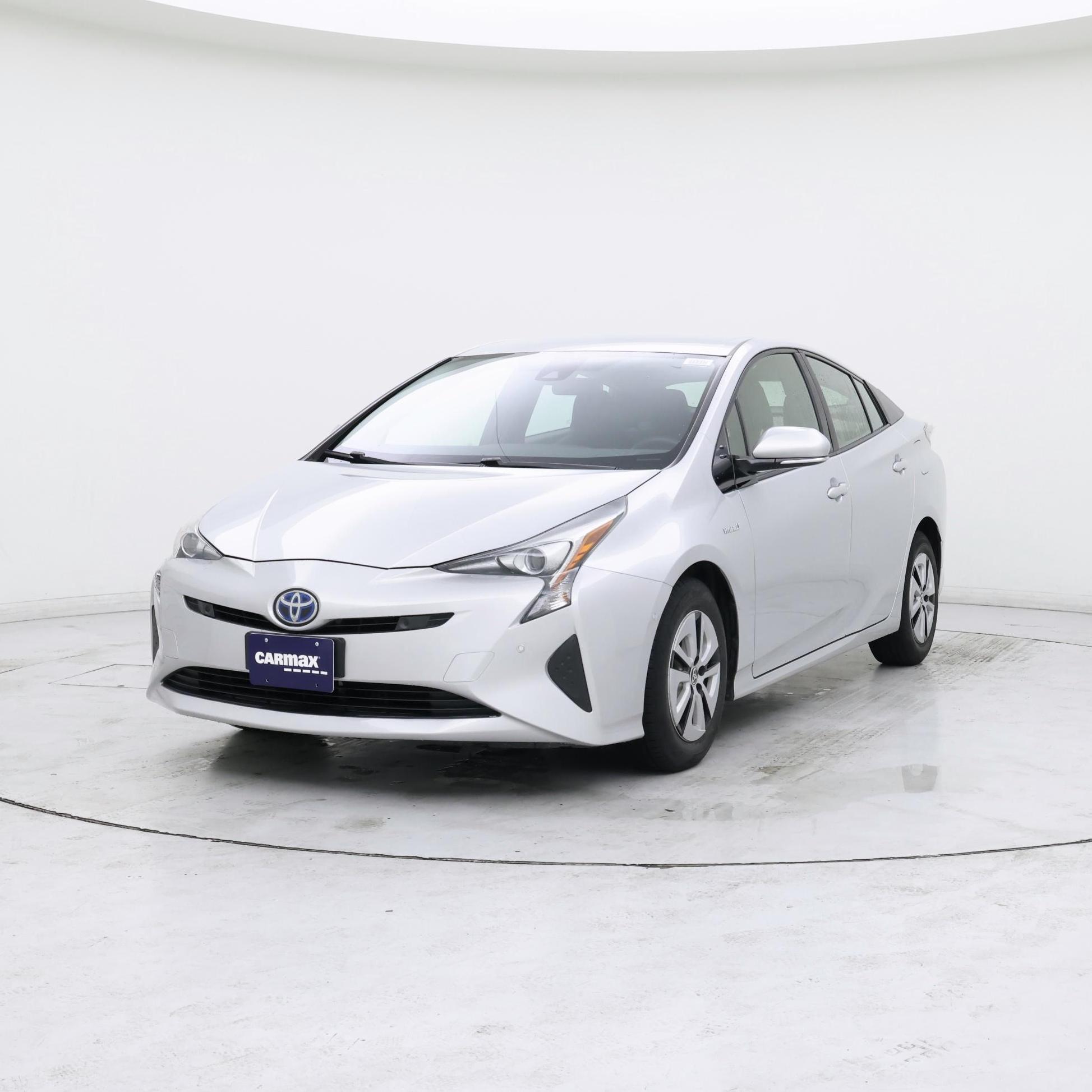 Thumbnail: 2018 Toyota Prius - 4