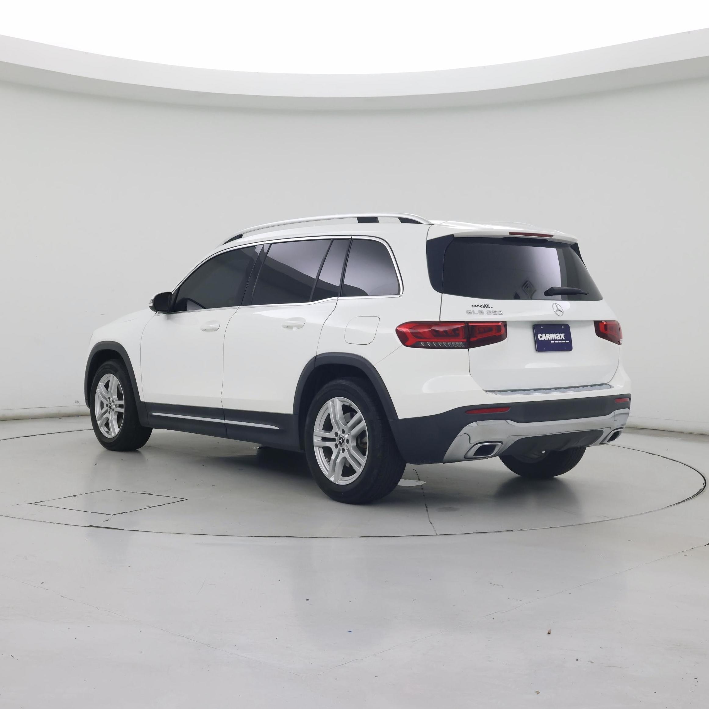 Thumbnail: 2020 Mercedes-Benz GLB - 2