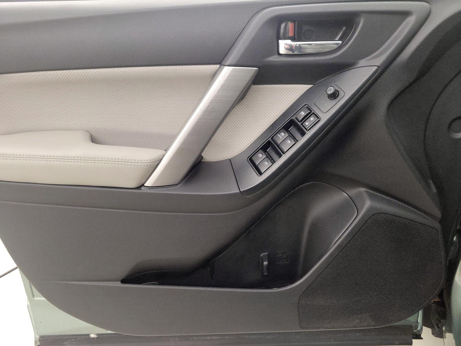 Thumbnail: 2016 Subaru Forester - 12