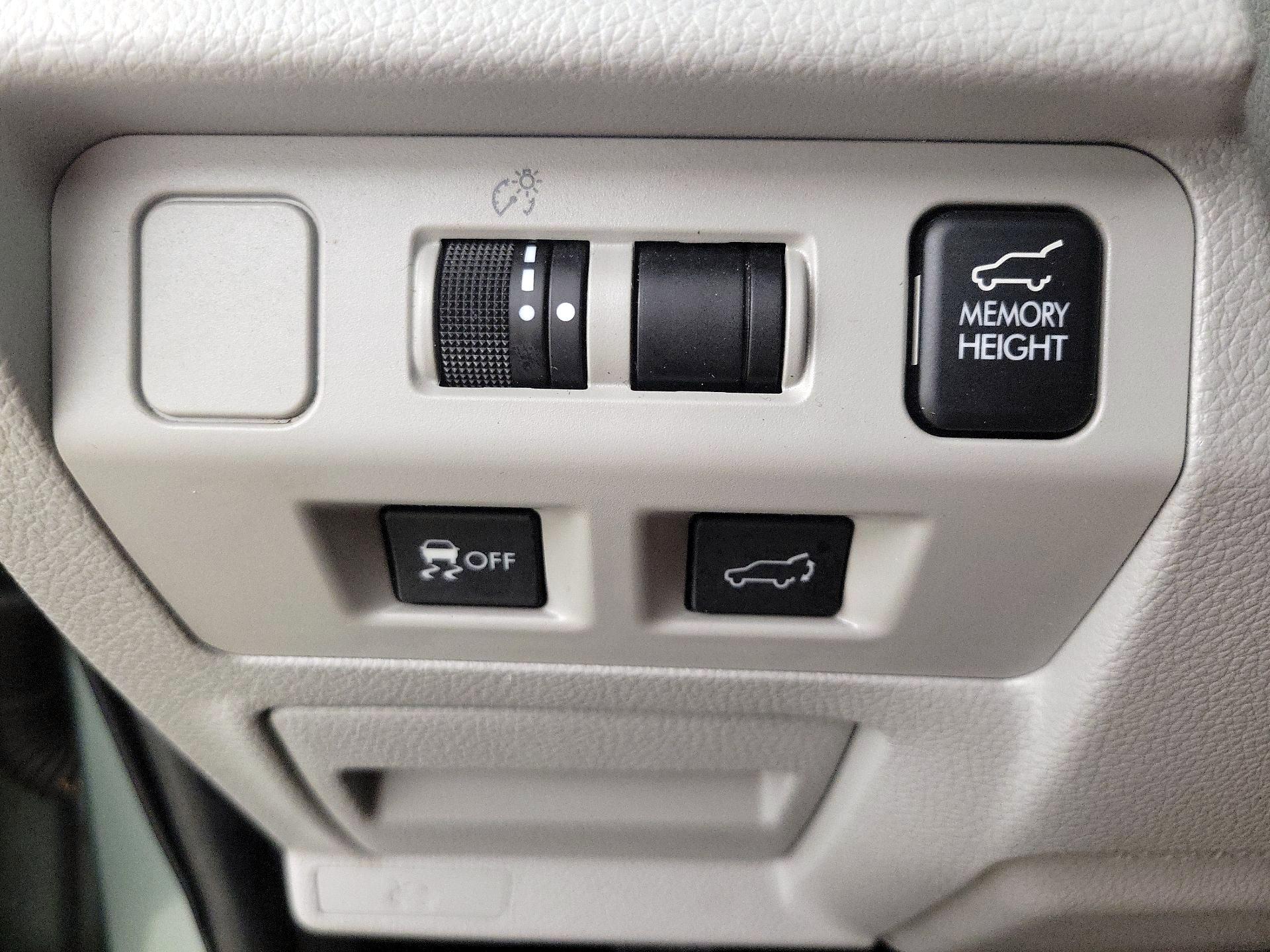 Thumbnail: 2016 Subaru Forester - 13