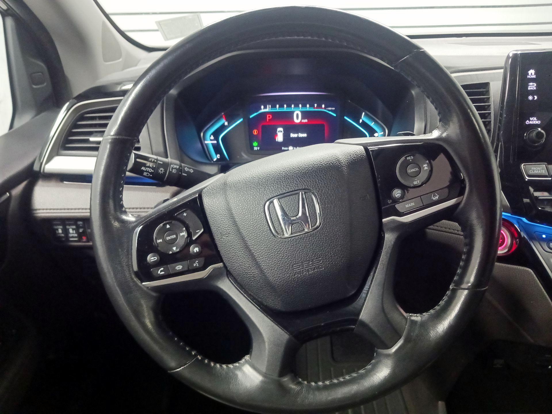 Thumbnail: 2018 Honda Odyssey - 10