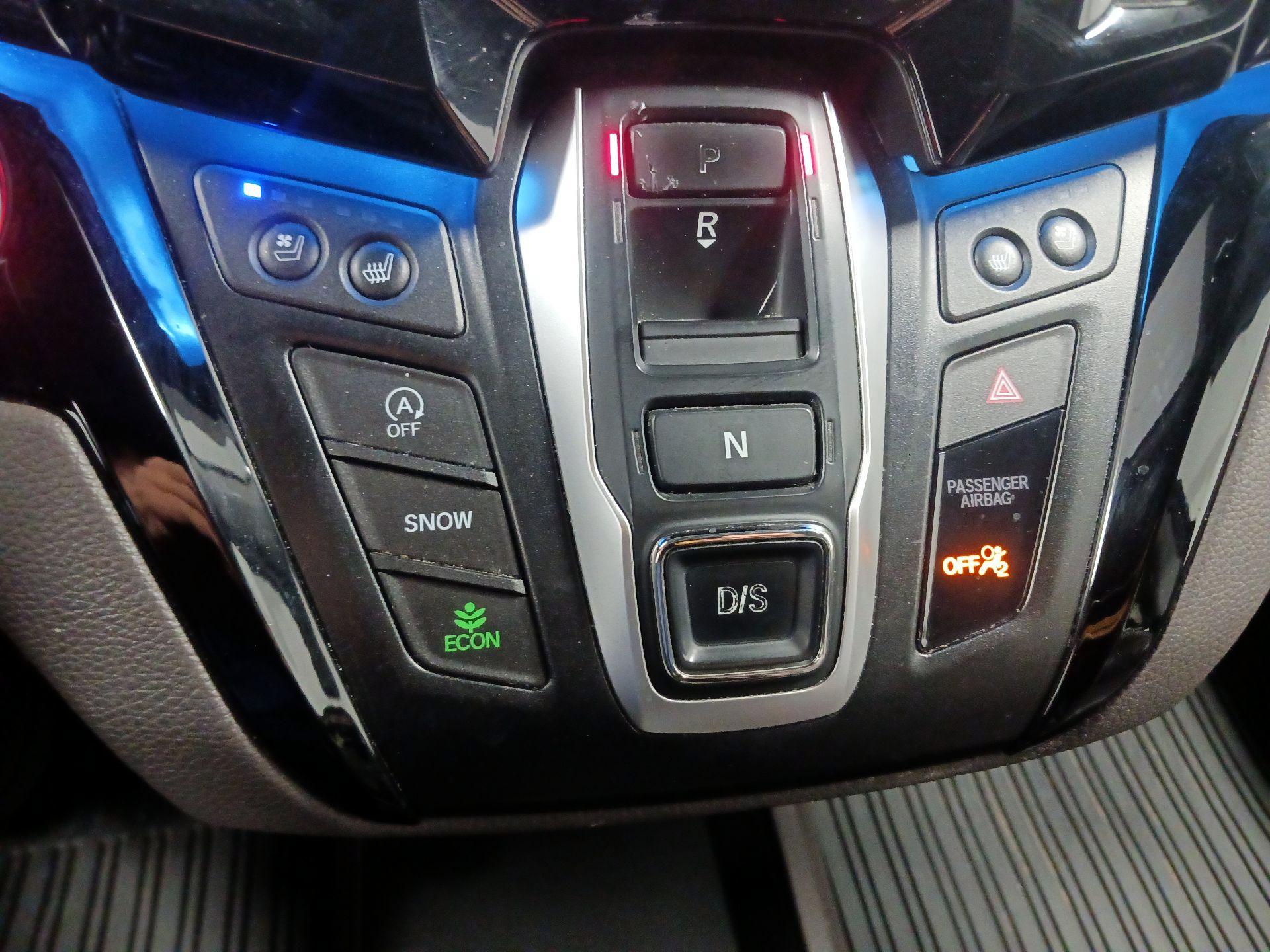 Thumbnail: 2018 Honda Odyssey - 17