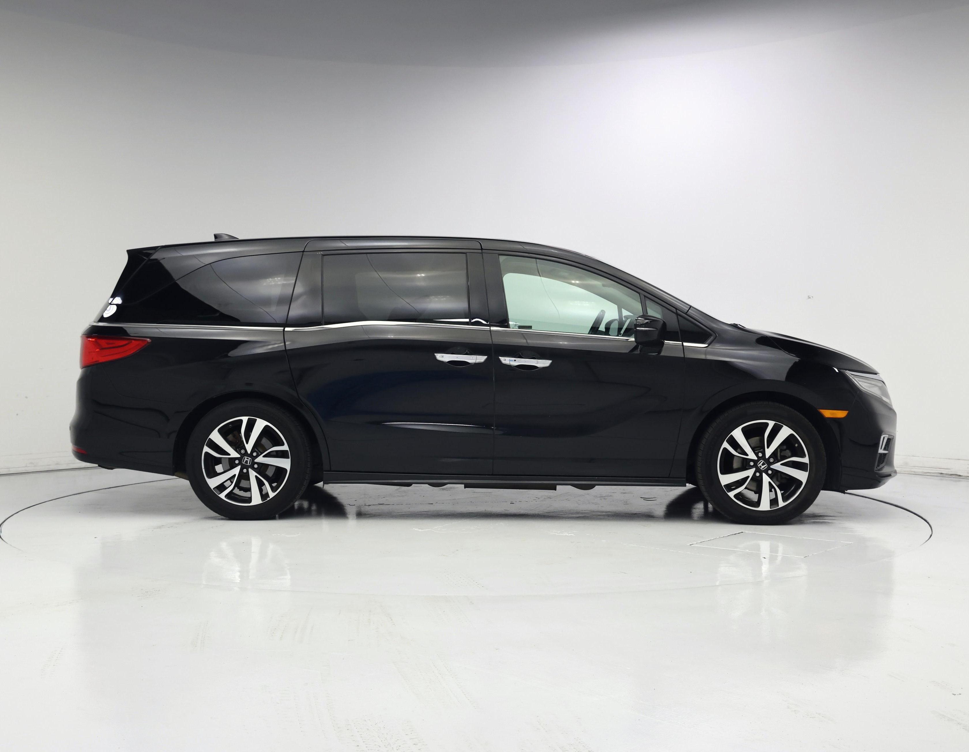 Thumbnail: 2018 Honda Odyssey - 7