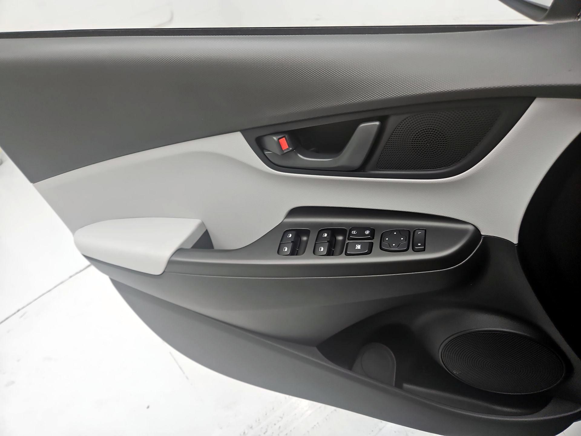 Thumbnail: 2023 Hyundai Kona - 12