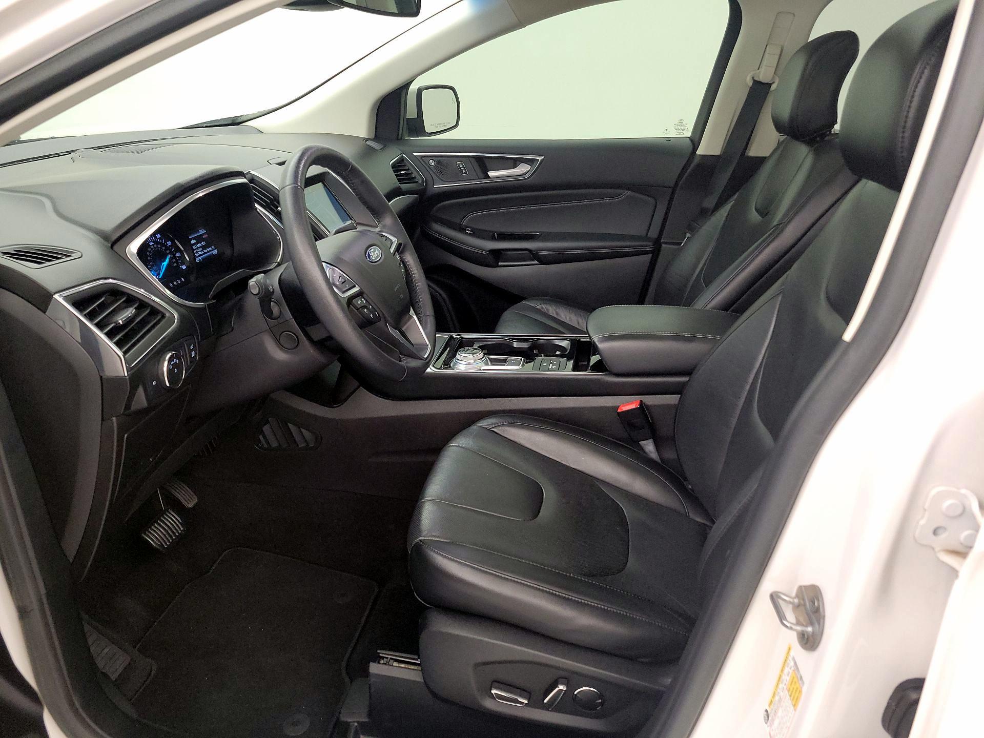Thumbnail: 2019 Ford Edge - 11