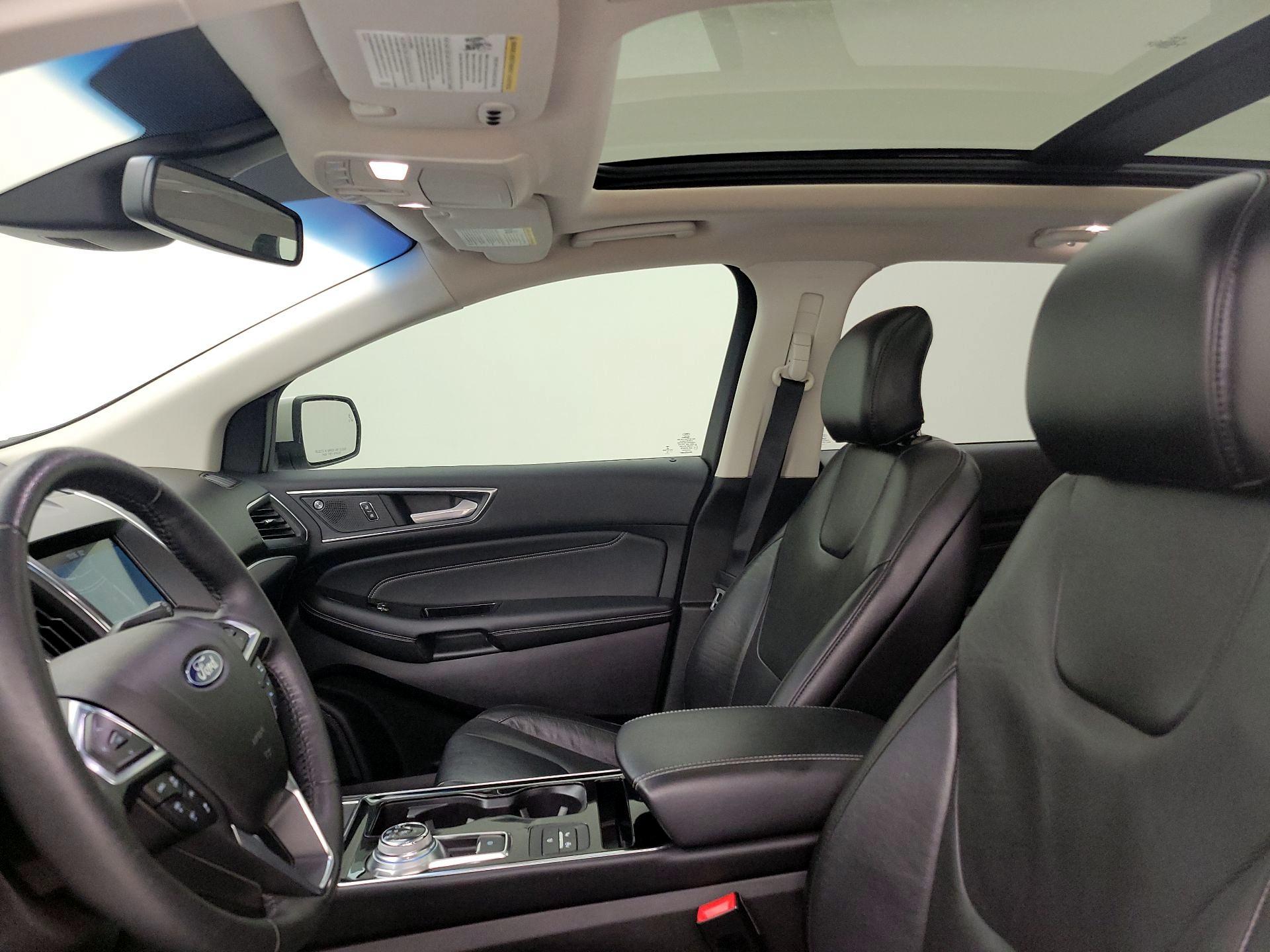 Thumbnail: 2019 Ford Edge - 20