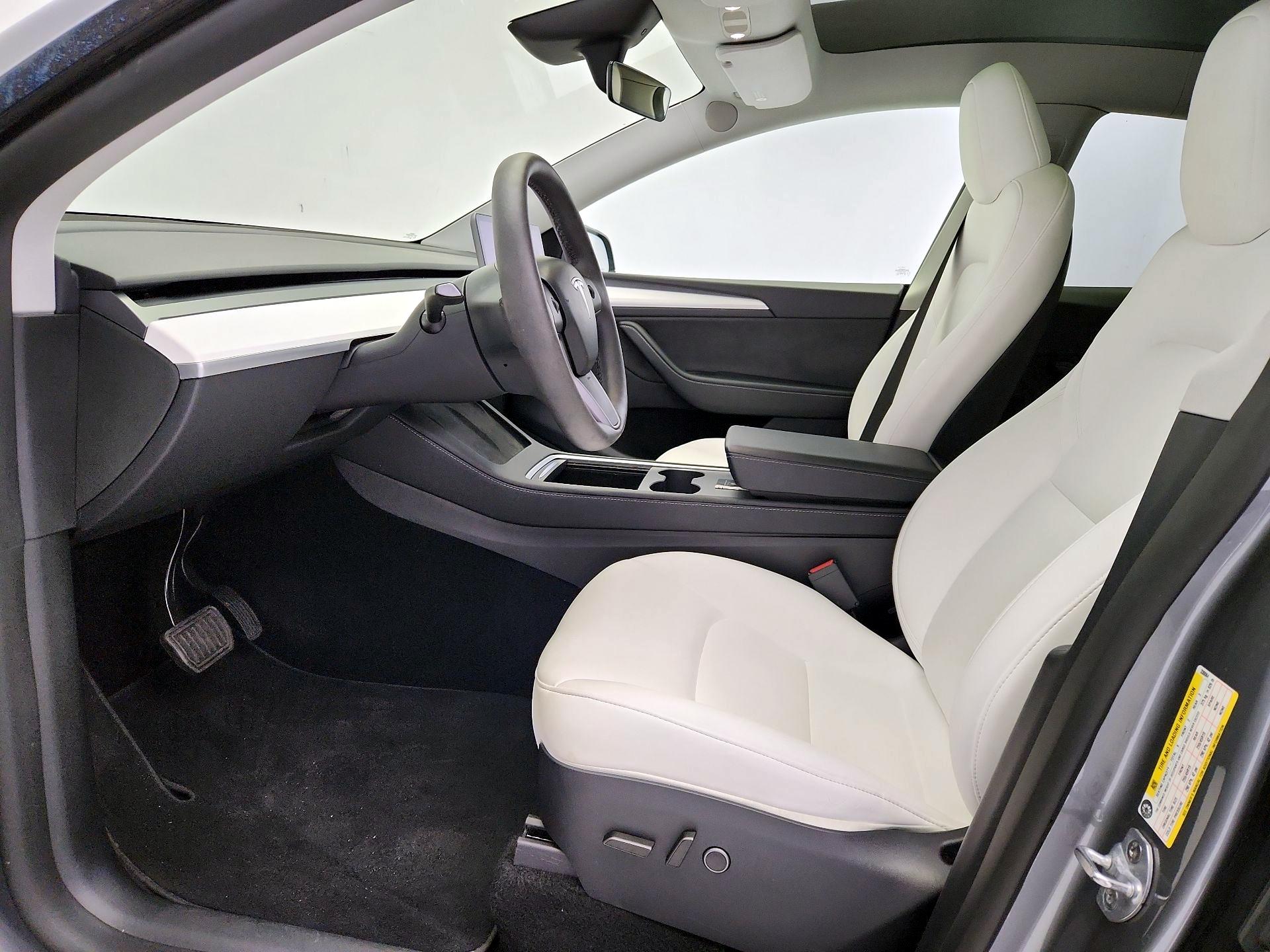 Thumbnail: 2024 Tesla Model Y - 11