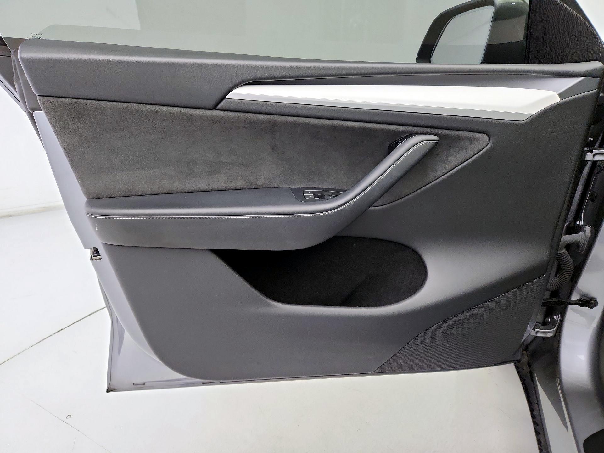 Thumbnail: 2024 Tesla Model Y - 12