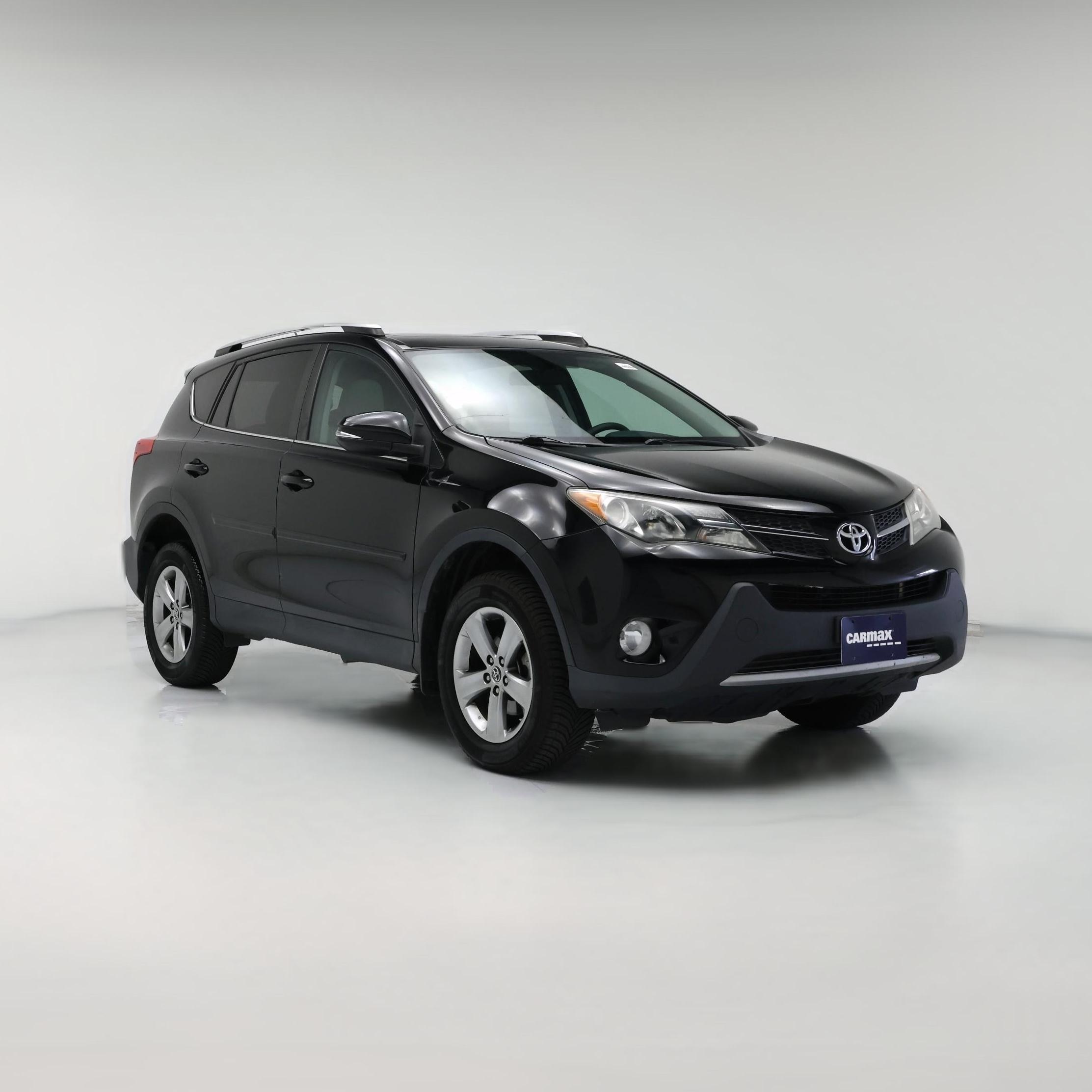 Thumbnail: 2015 Toyota RAV4 - 1