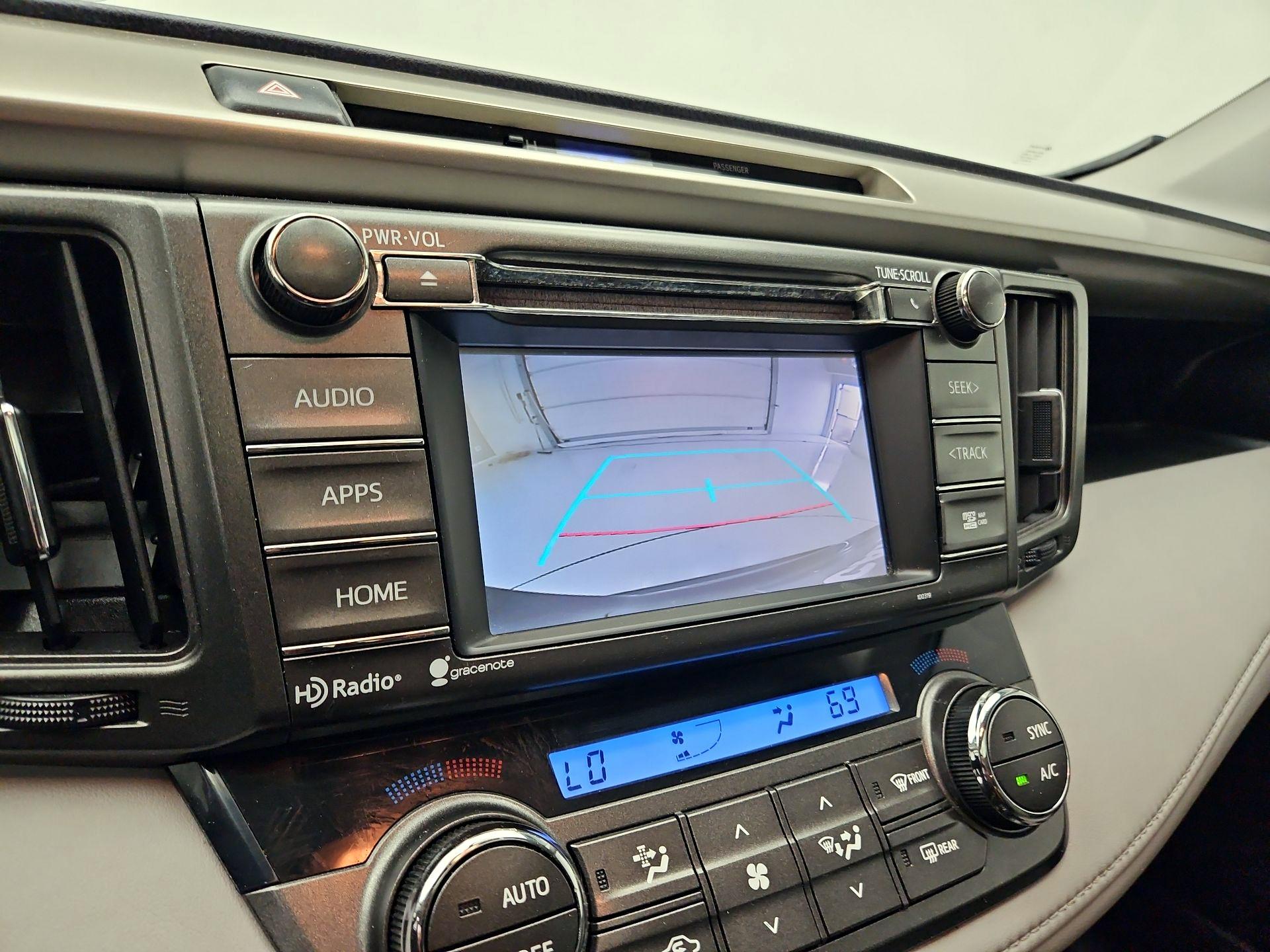 Thumbnail: 2015 Toyota RAV4 - 14