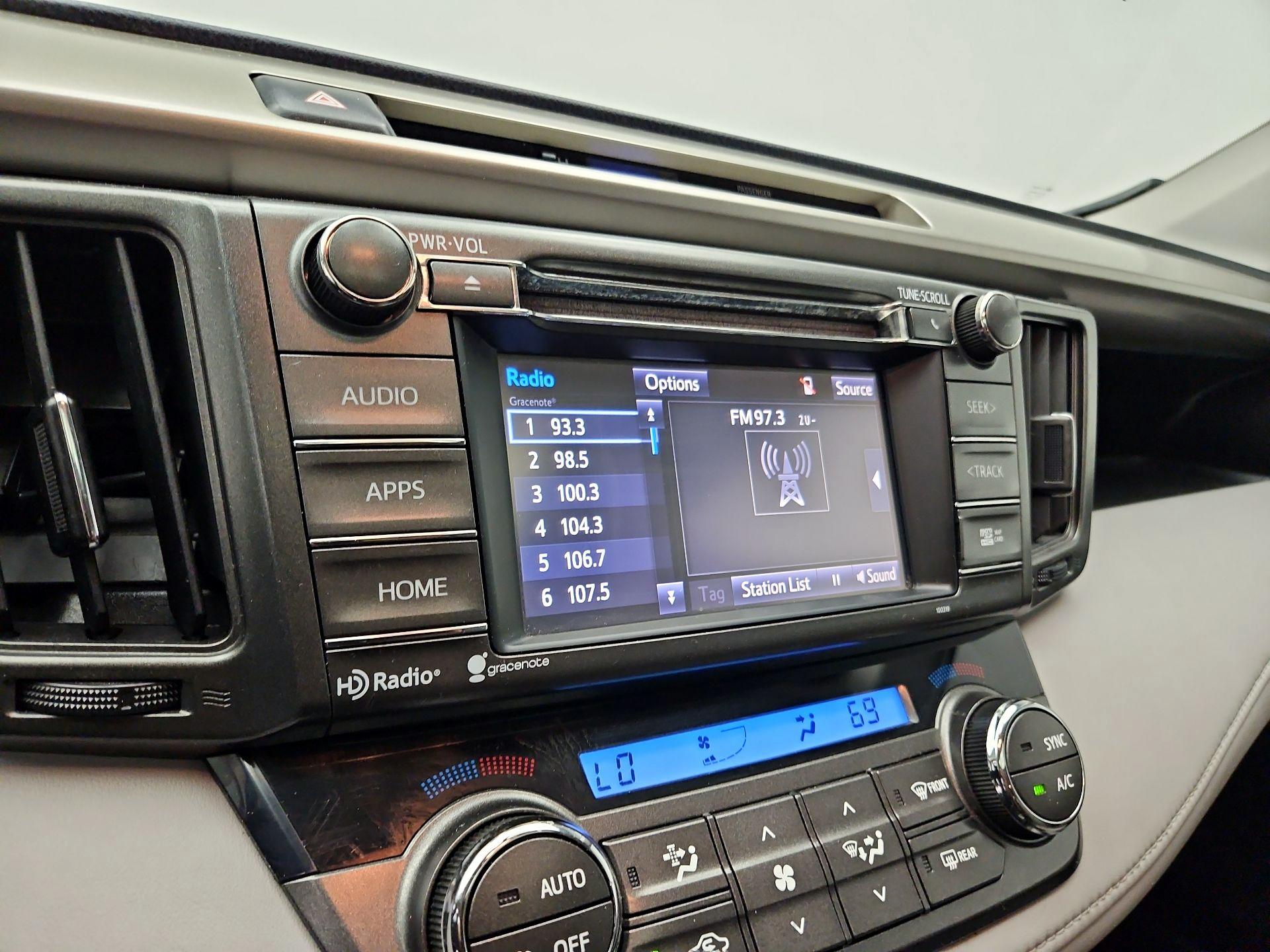 Thumbnail: 2015 Toyota RAV4 - 15
