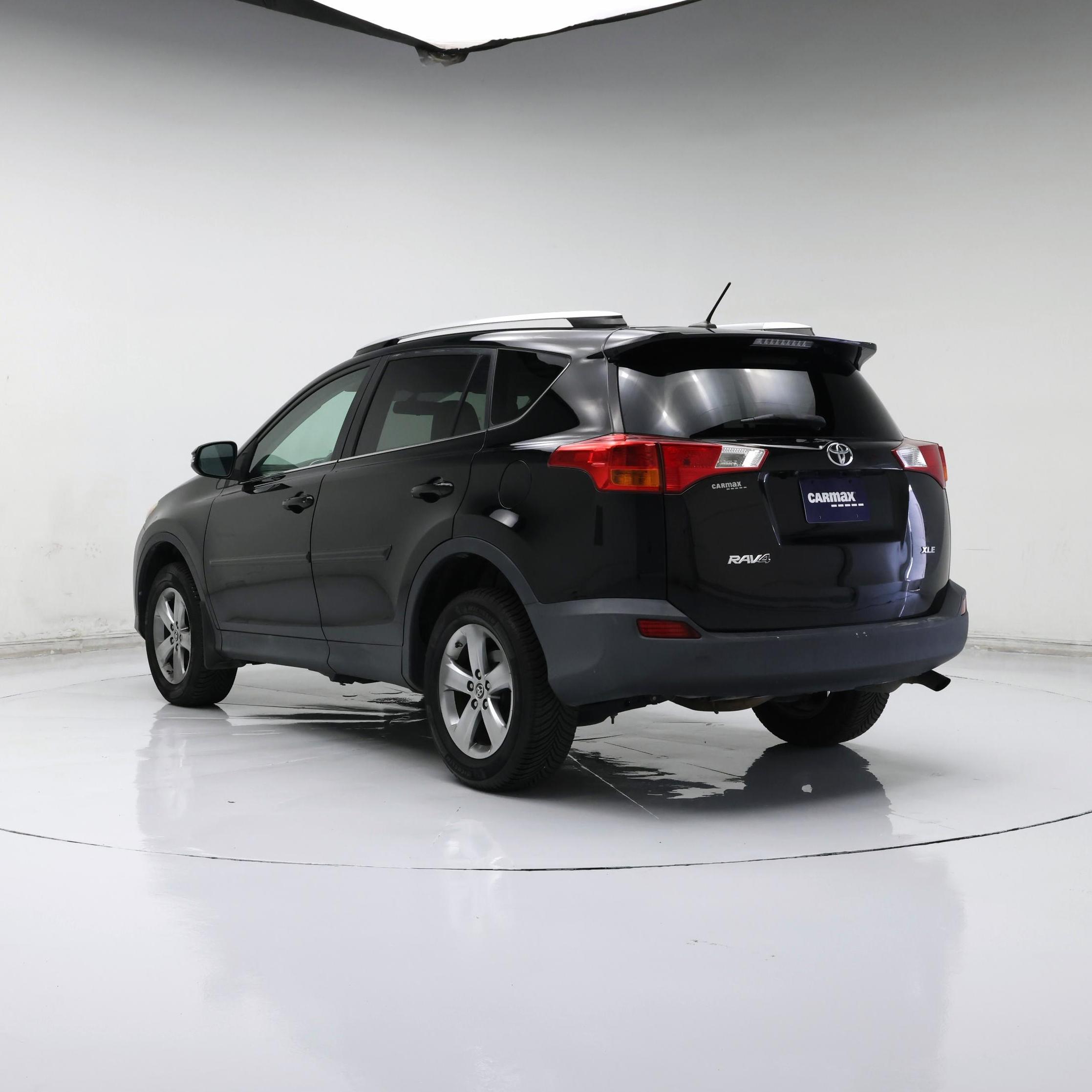 Thumbnail: 2015 Toyota RAV4 - 2