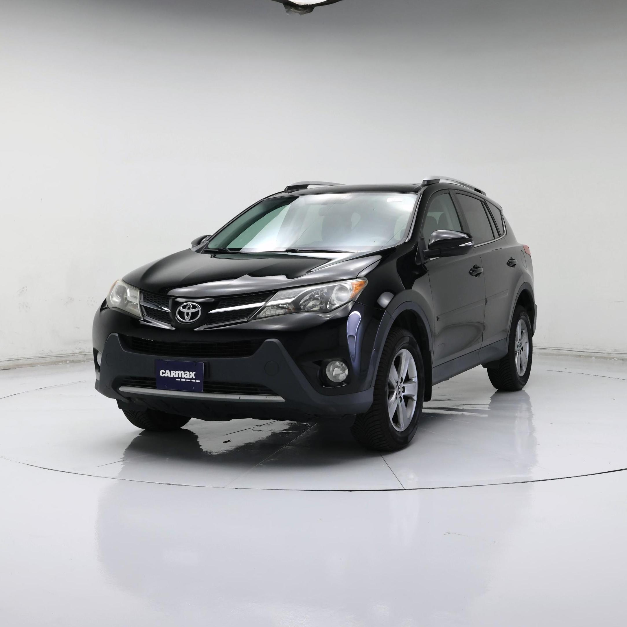 Thumbnail: 2015 Toyota RAV4 - 4