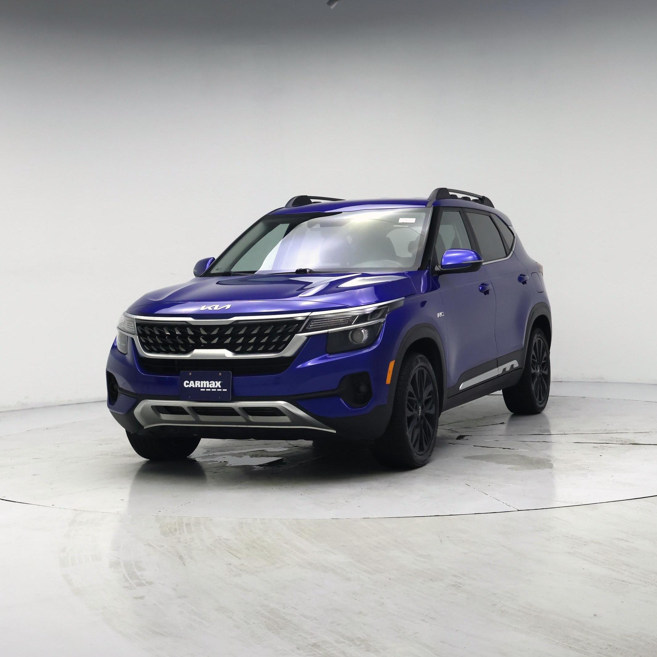Thumbnail: 2022 Kia Seltos - 4