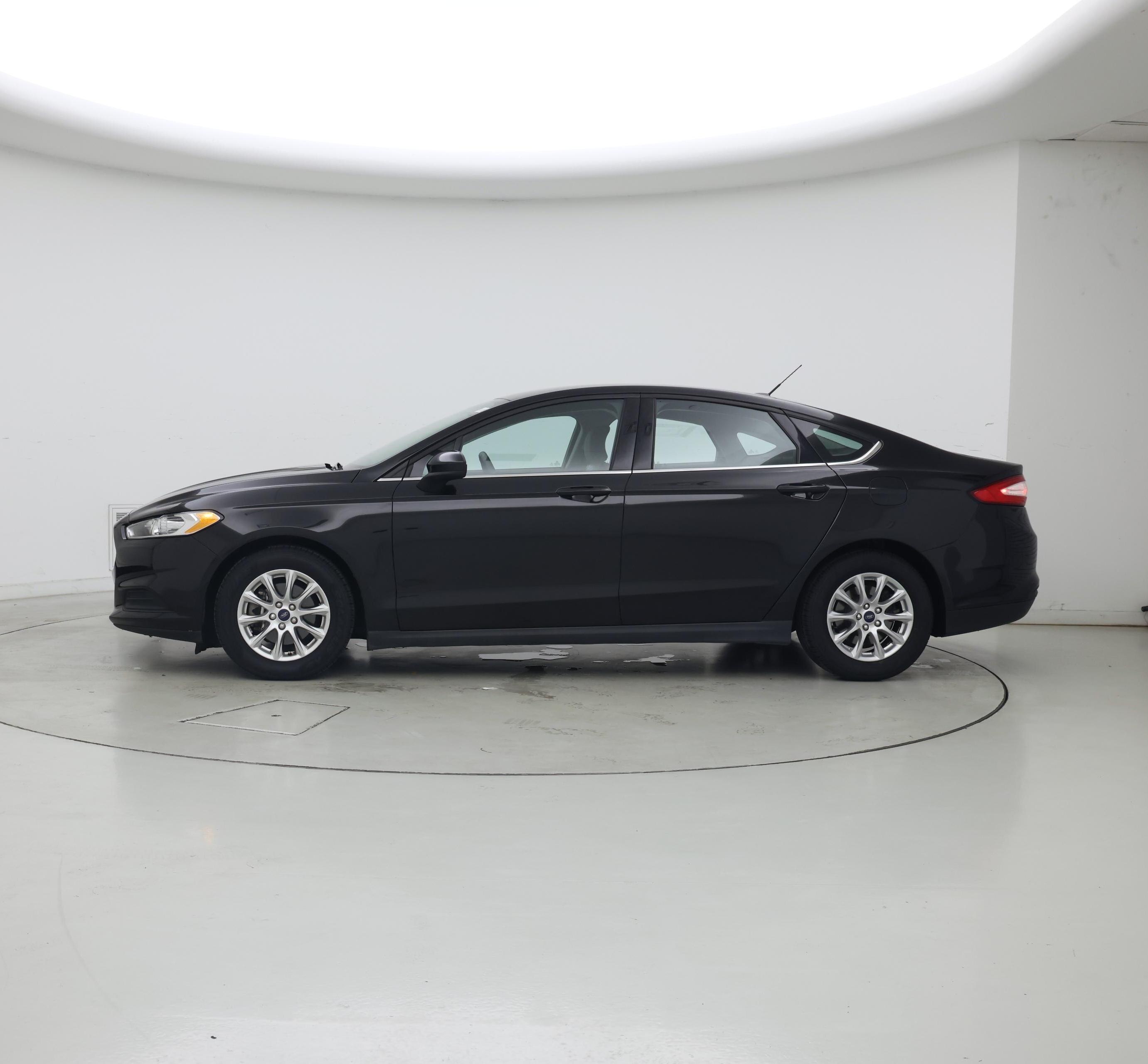 Thumbnail: 2015 Ford Fusion - 3