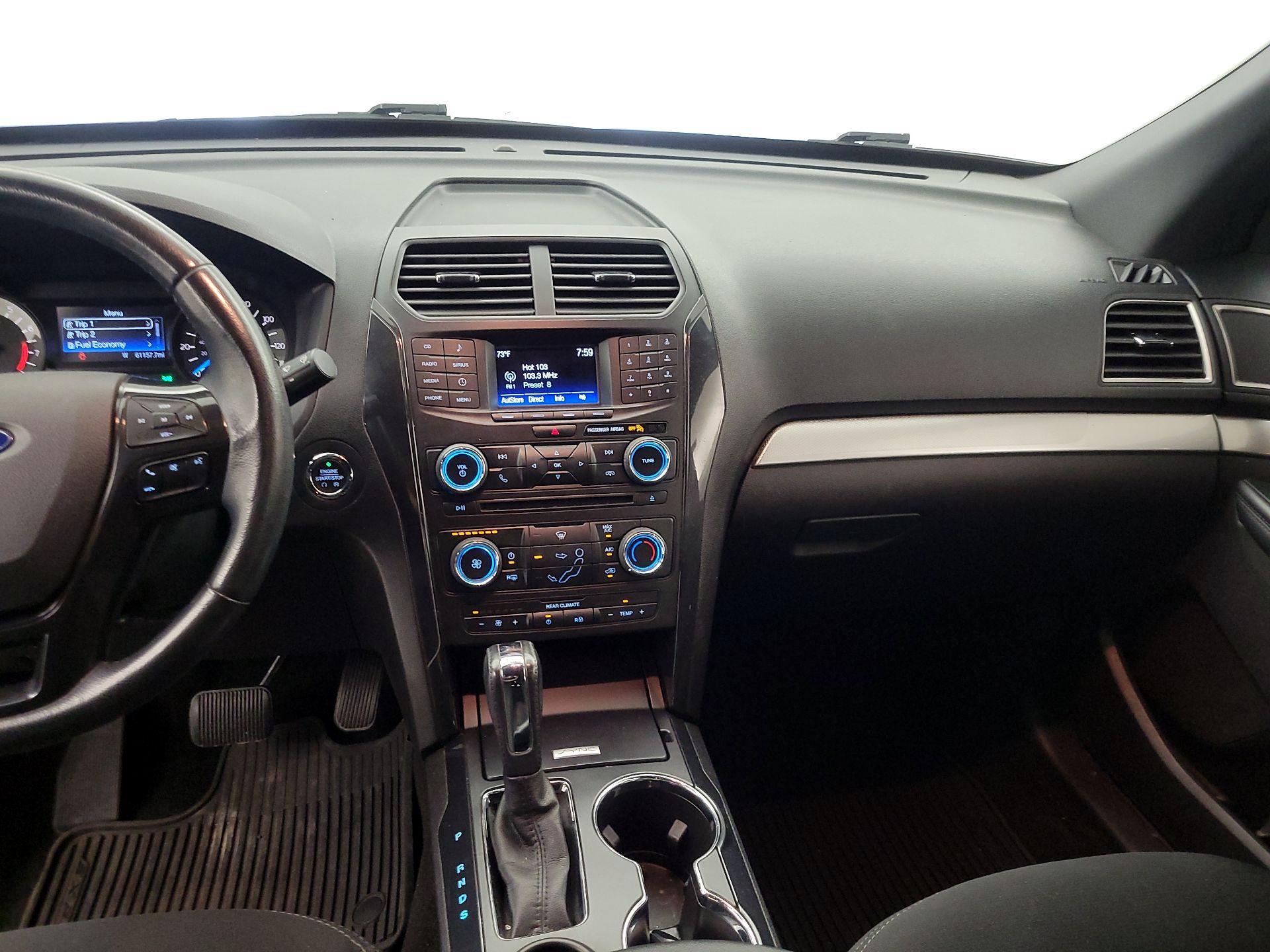 Thumbnail: 2017 Ford Explorer - 9