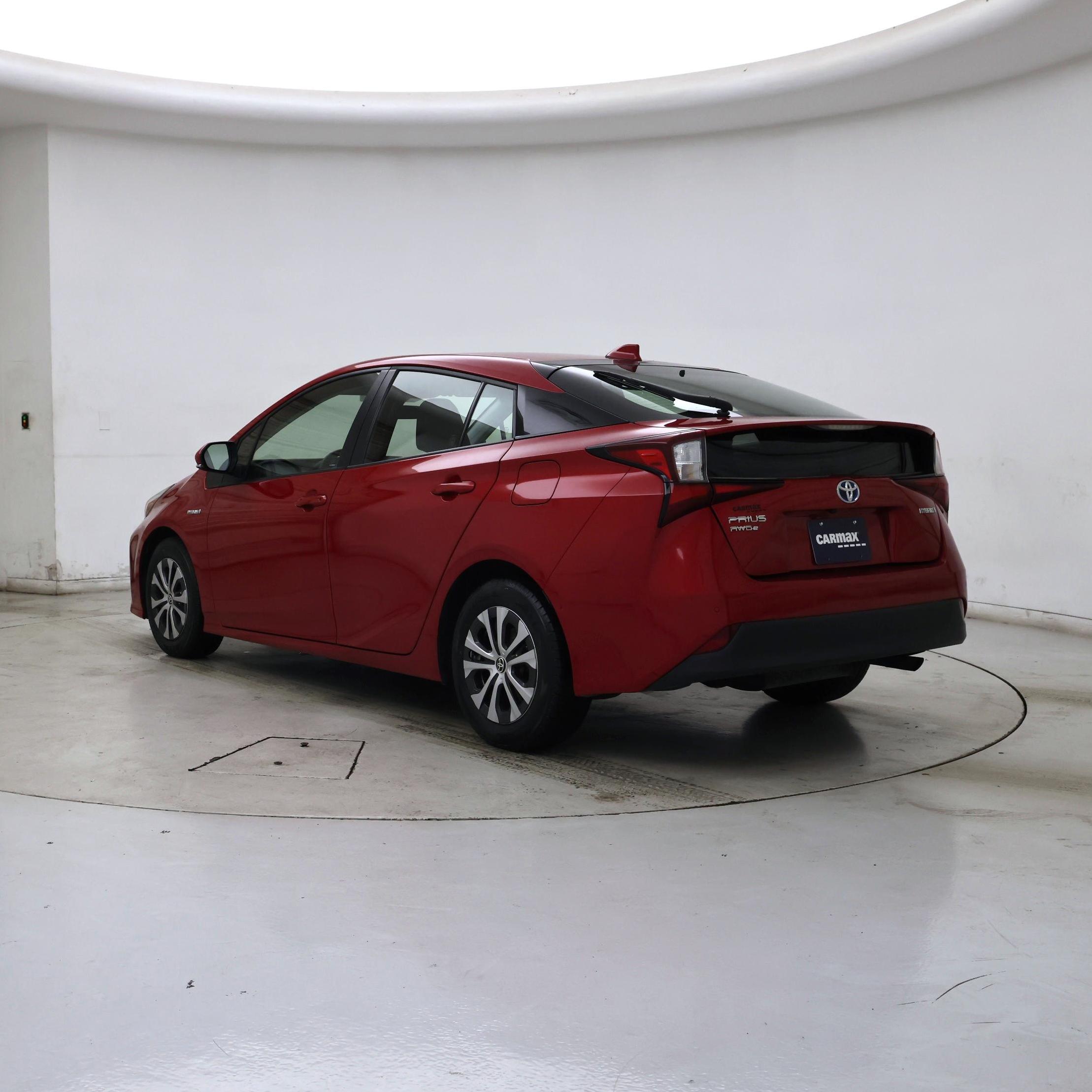 Thumbnail: 2022 Toyota Prius - 2