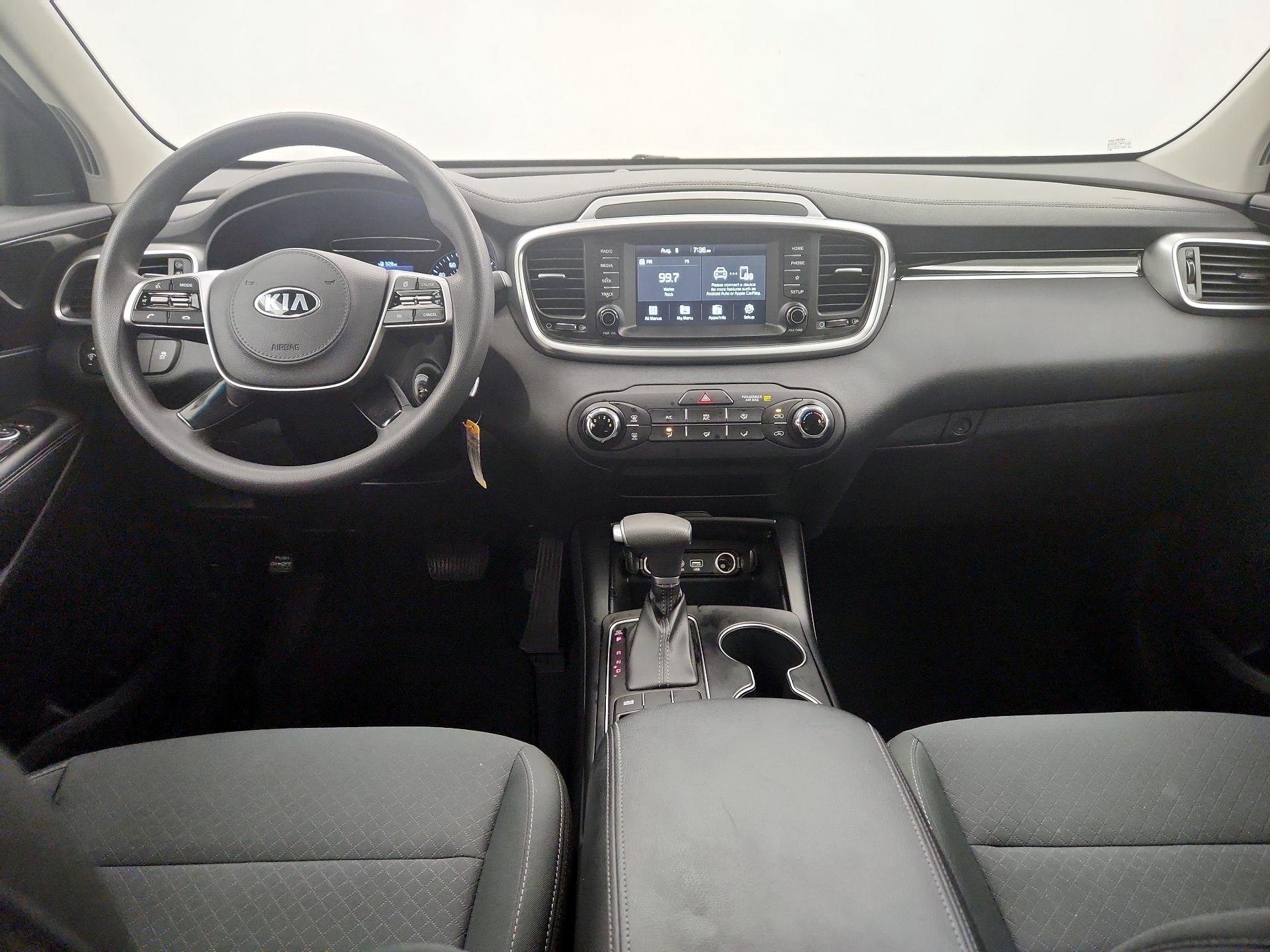 Thumbnail: 2020 Kia Sorento - 9