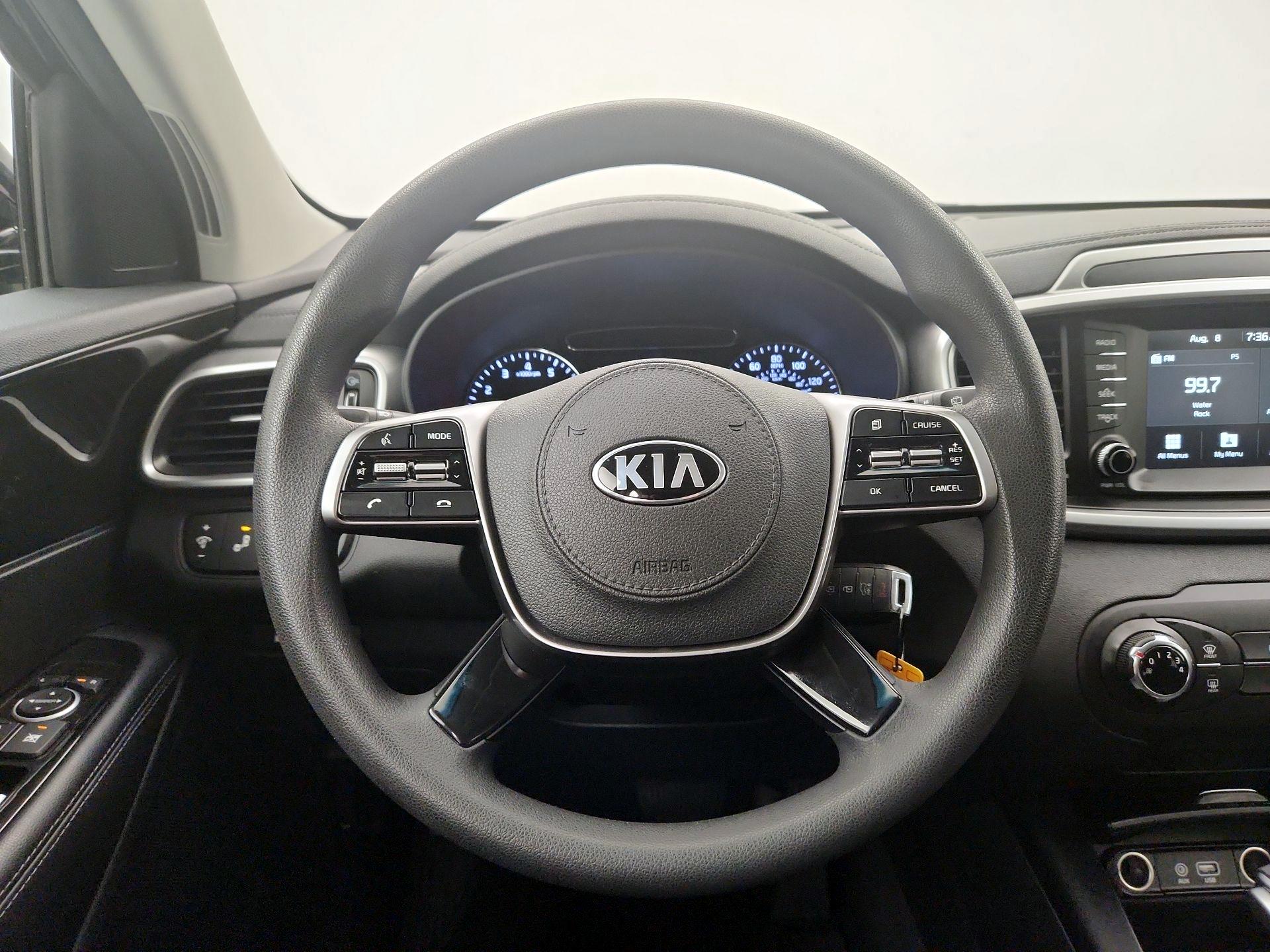 Thumbnail: 2020 Kia Sorento - 10