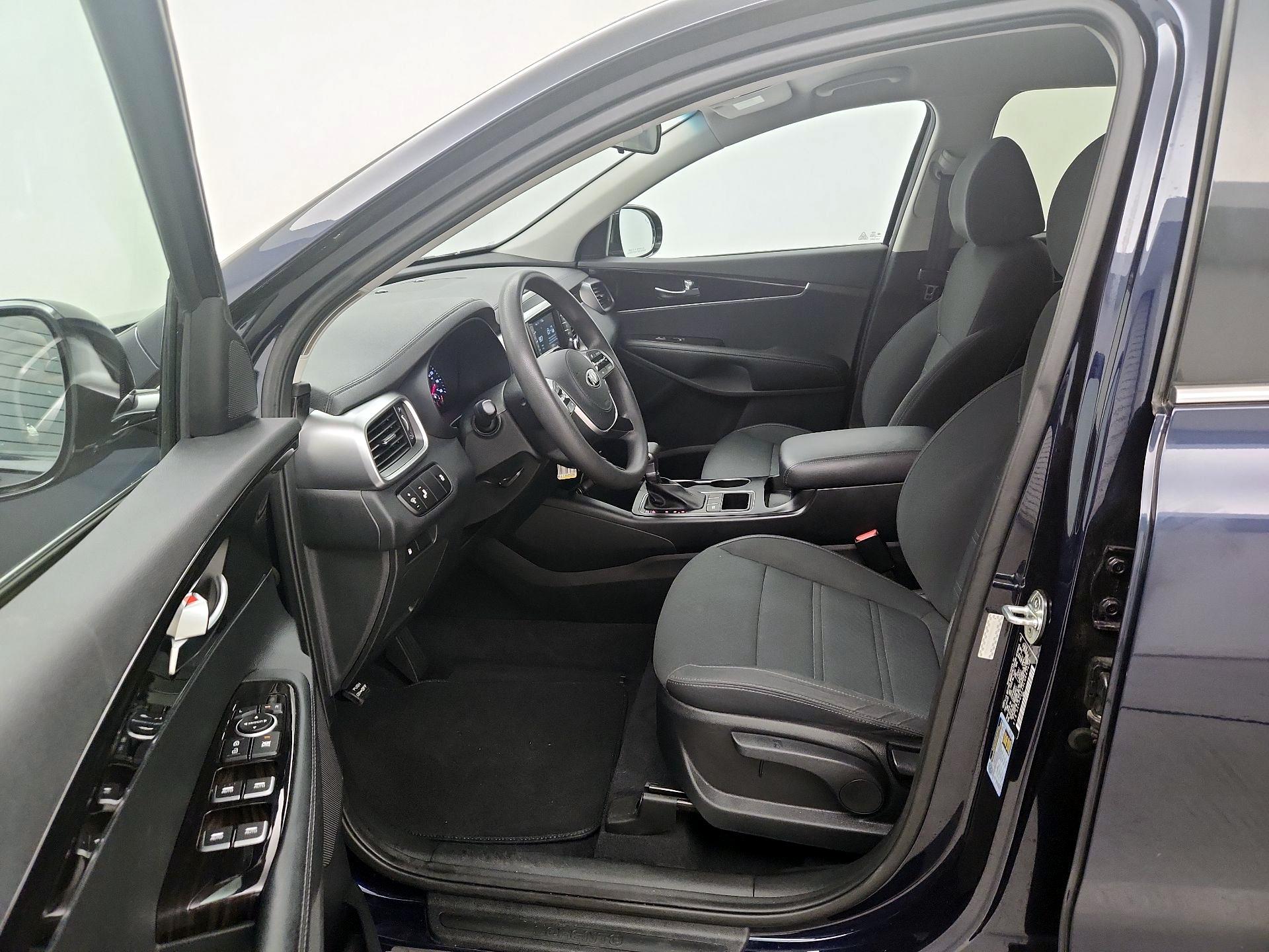 Thumbnail: 2020 Kia Sorento - 11