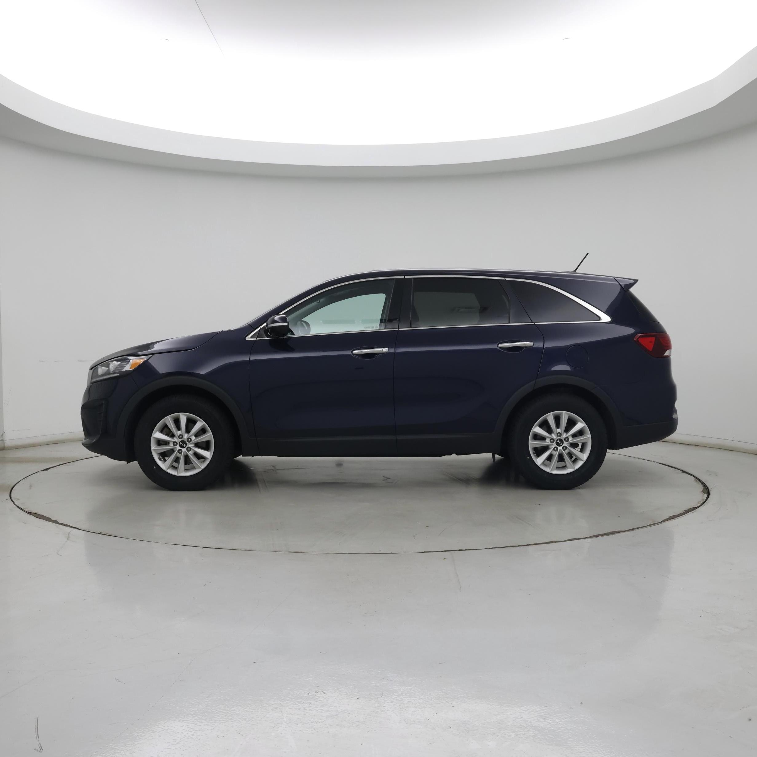 Thumbnail: 2020 Kia Sorento - 3