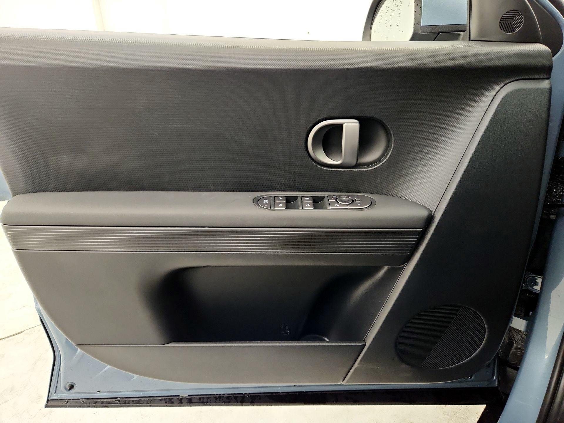 Thumbnail: 2026 Hyundai Ioniq 5 - 12