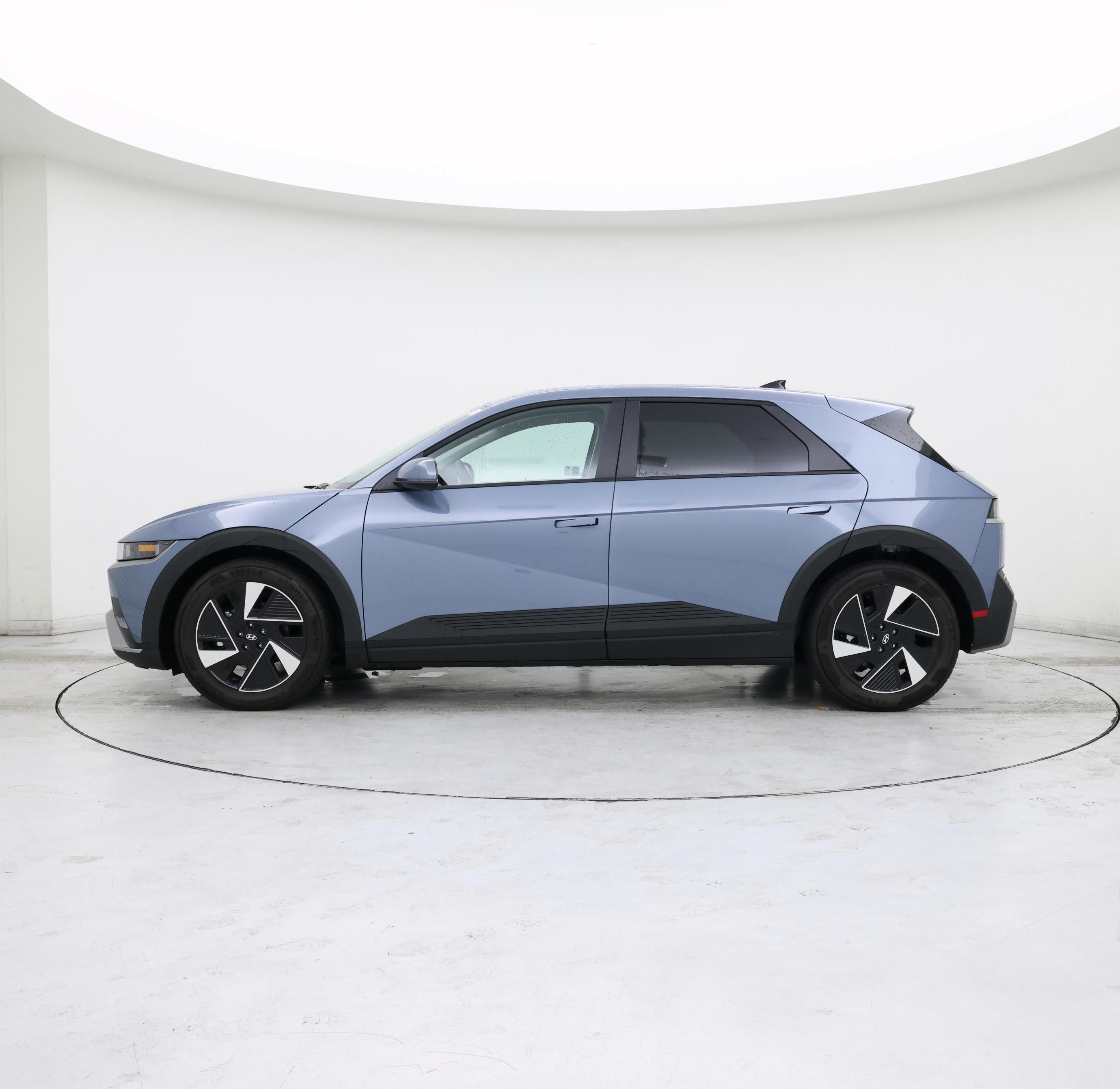 Thumbnail: 2026 Hyundai Ioniq 5 - 3
