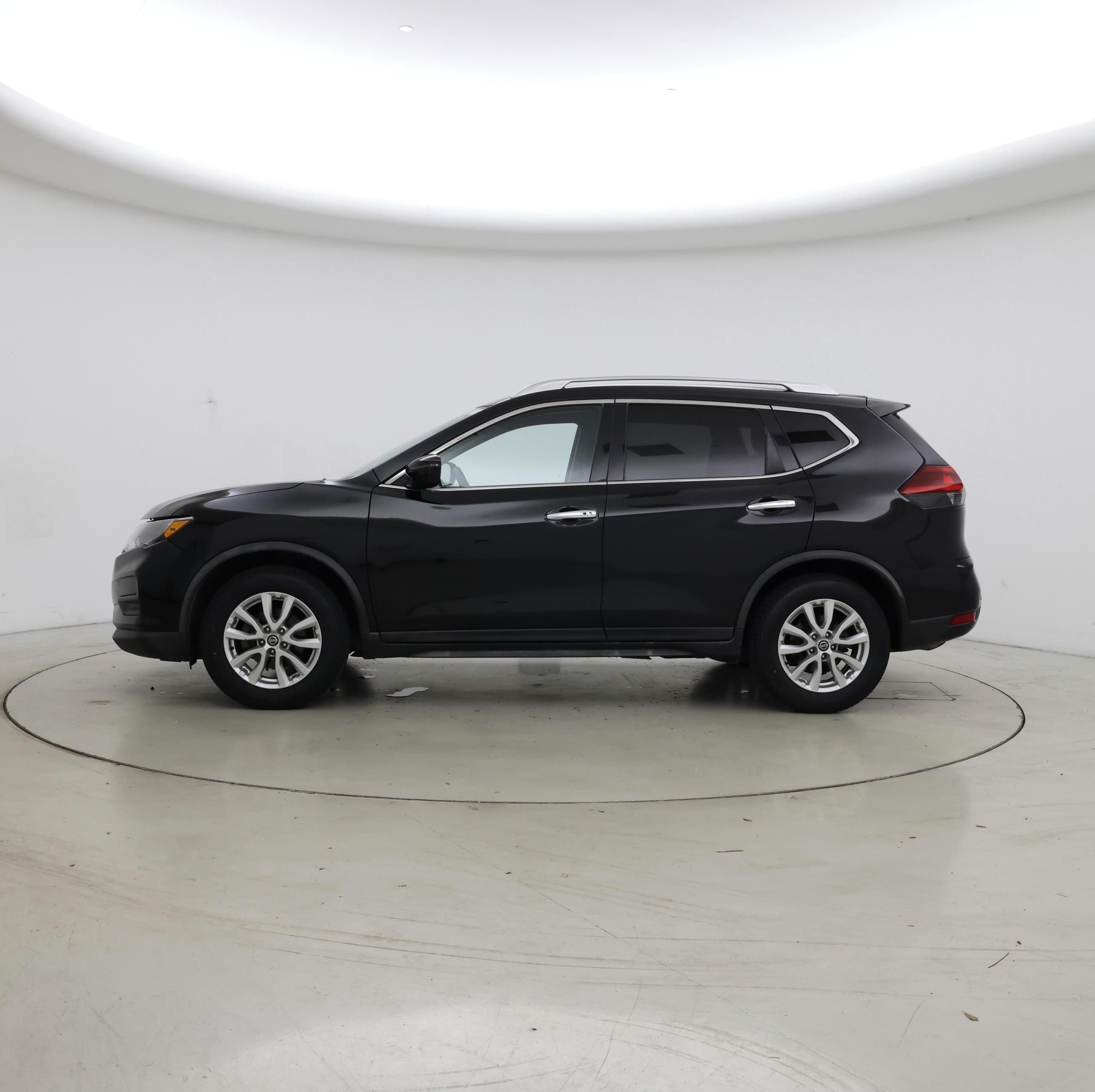 Thumbnail: 2020 Nissan Rogue - 3