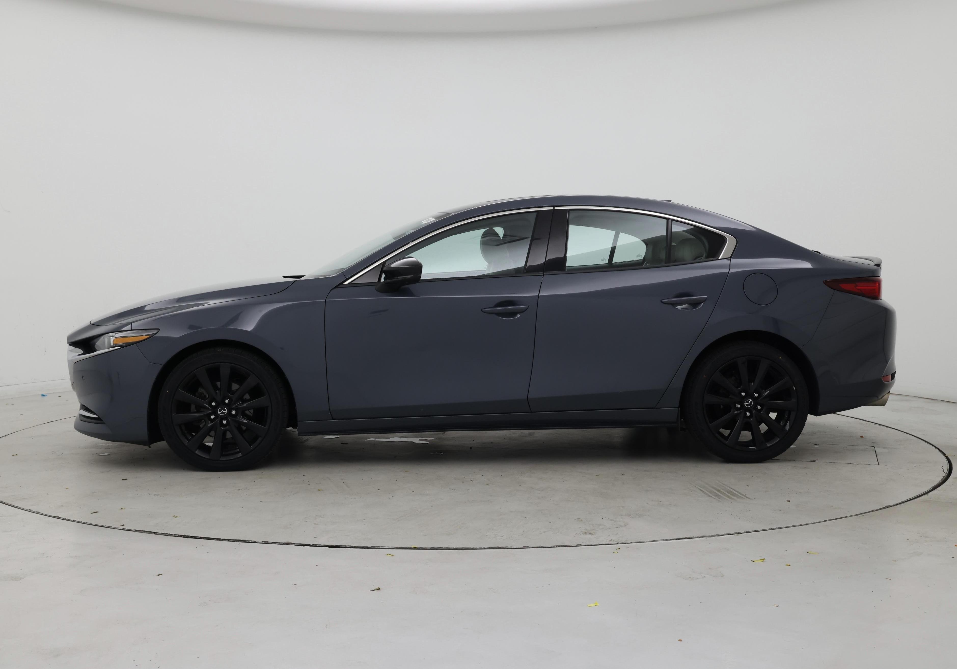 Thumbnail: 2022 Mazda Mazda3 - 3