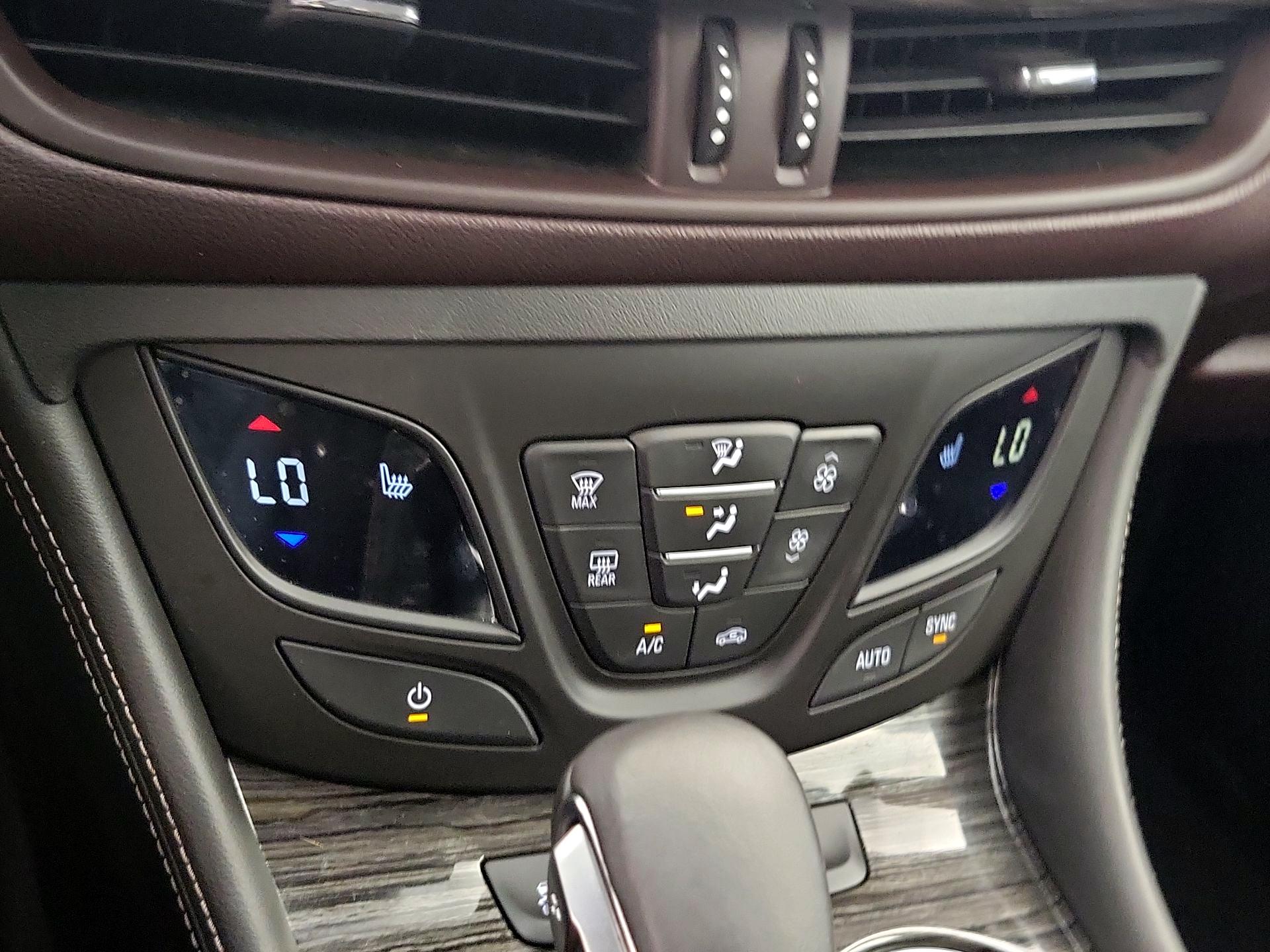 Thumbnail: 2017 Buick Envision - 17