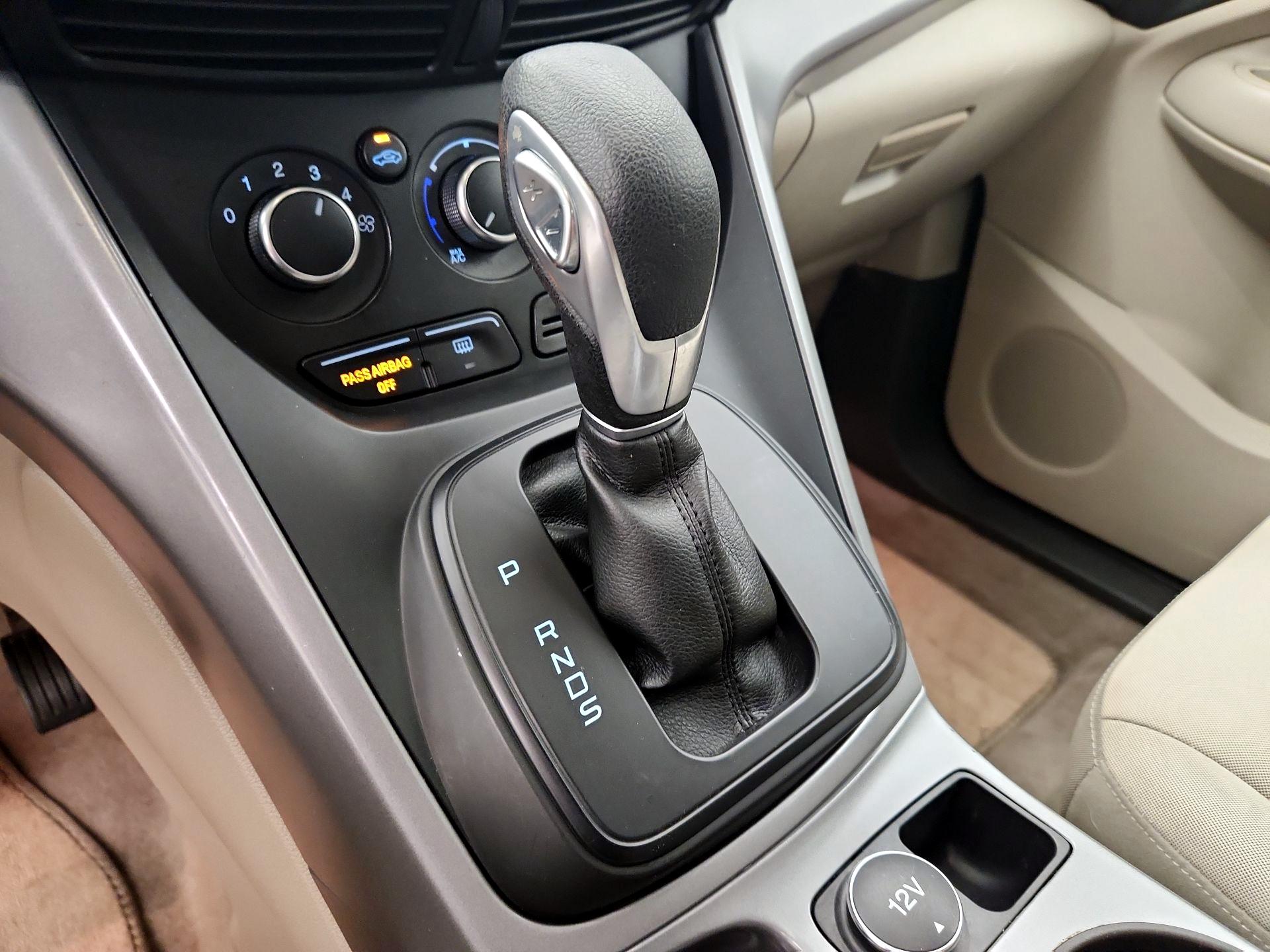 Thumbnail: 2015 Ford Escape - 17