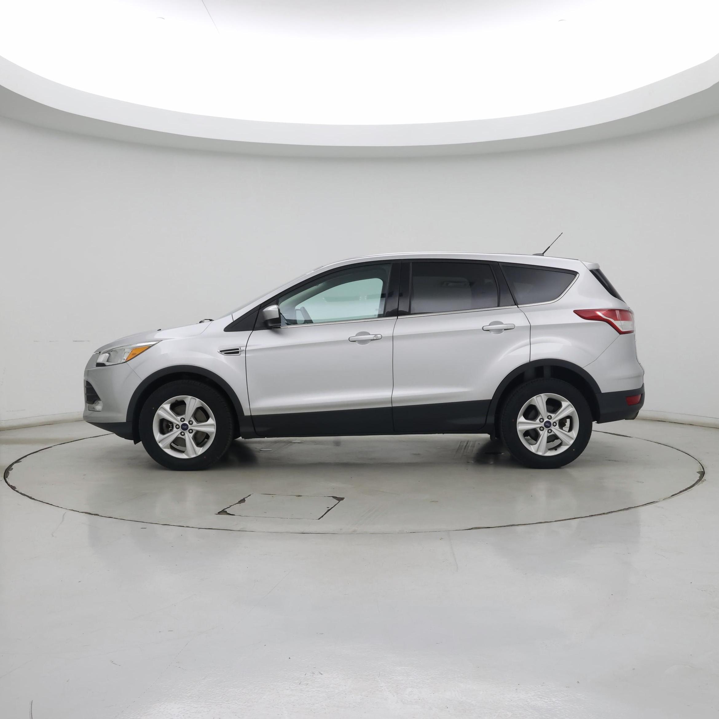 Thumbnail: 2015 Ford Escape - 3