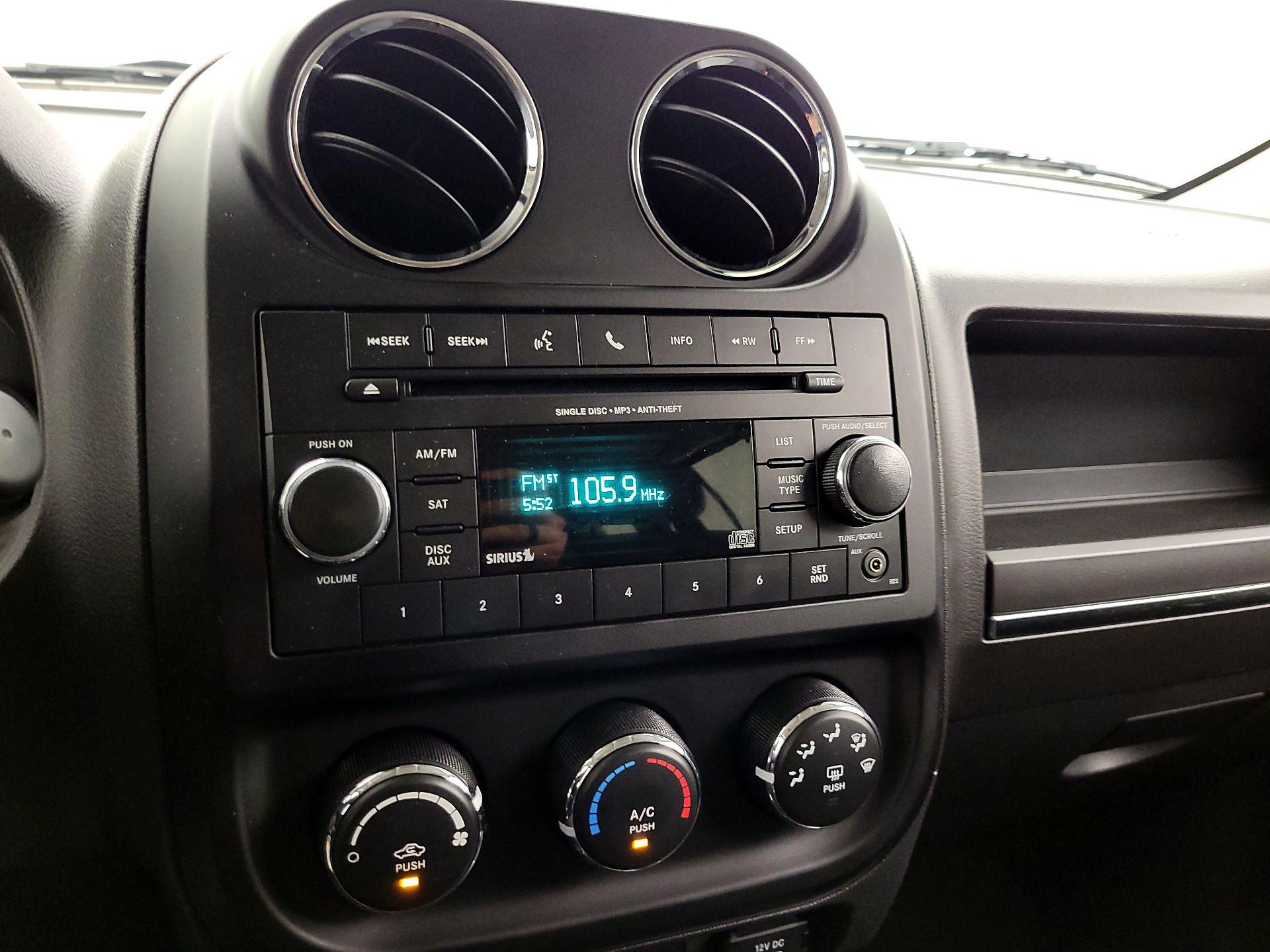 Thumbnail: 2015 Jeep Patriot - 13