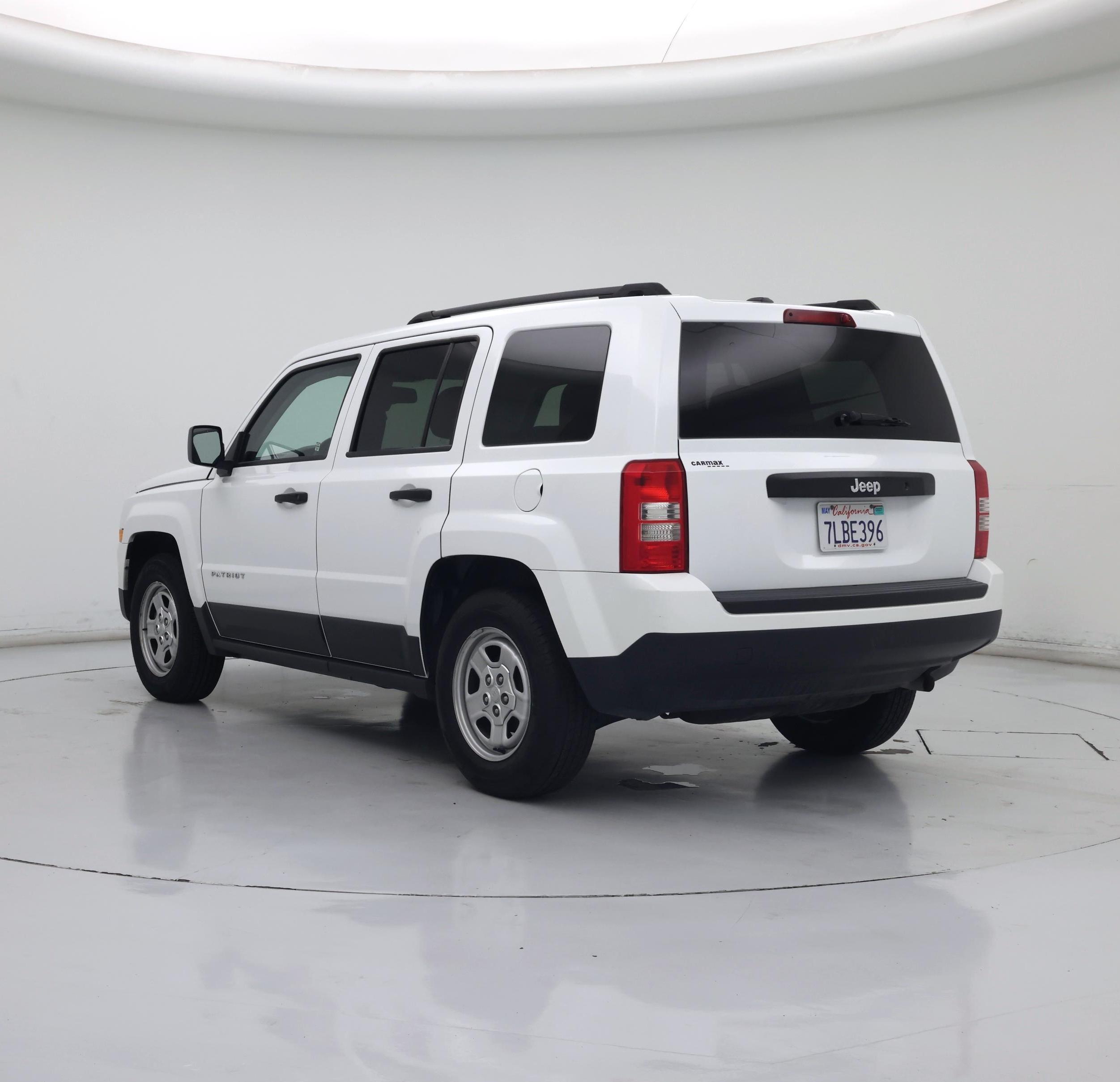 Thumbnail: 2015 Jeep Patriot - 2