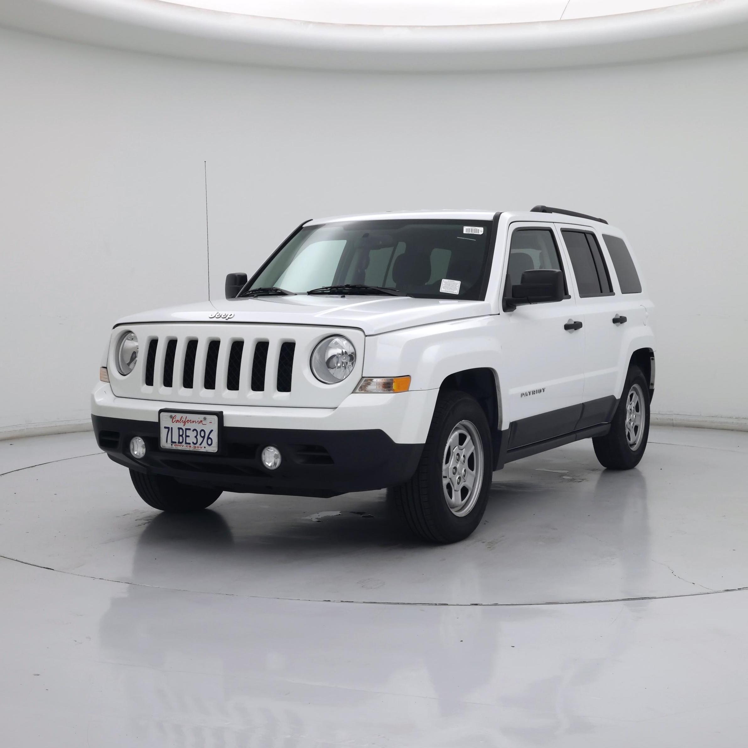 Thumbnail: 2015 Jeep Patriot - 4