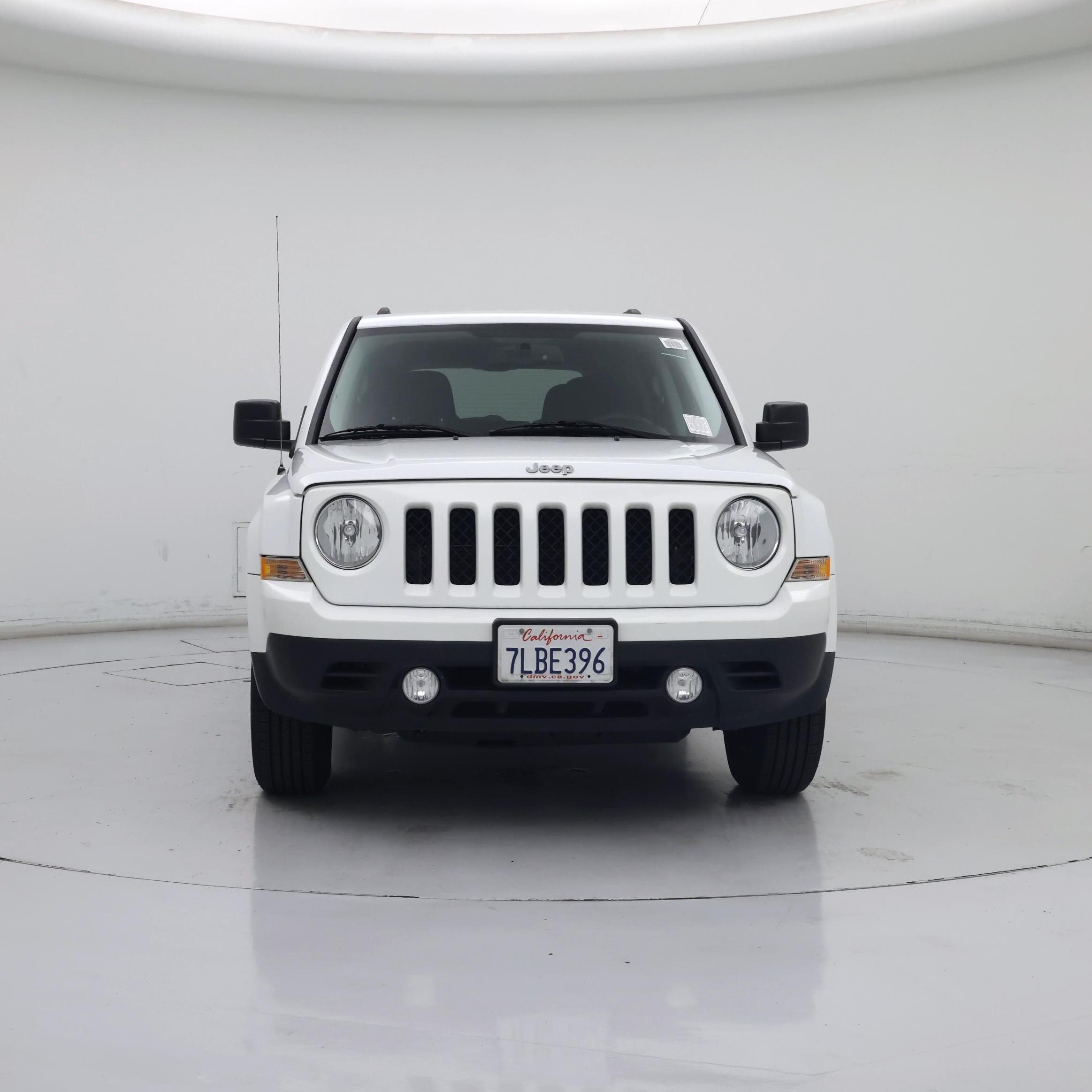 Thumbnail: 2015 Jeep Patriot - 5