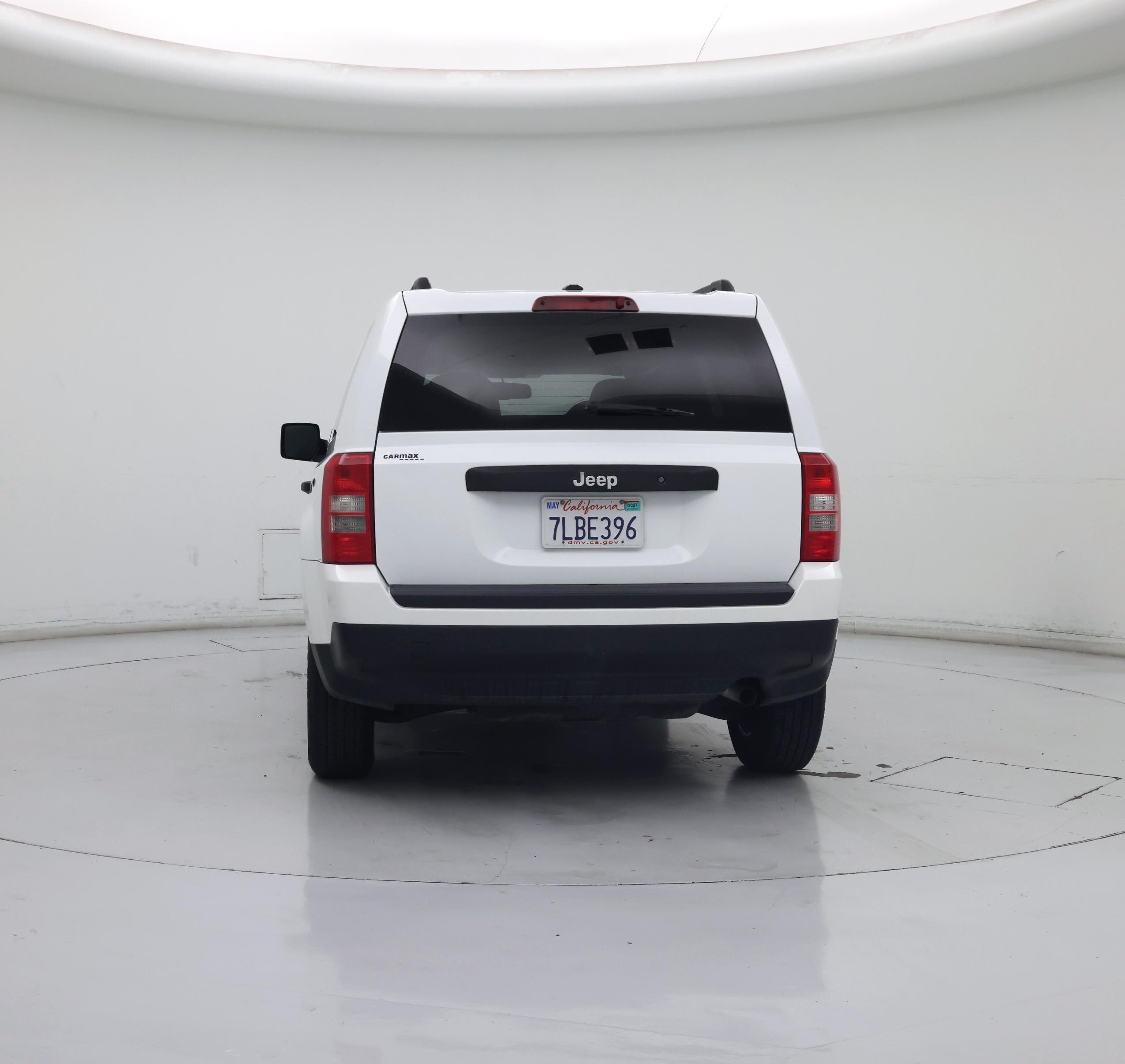Thumbnail: 2015 Jeep Patriot - 6