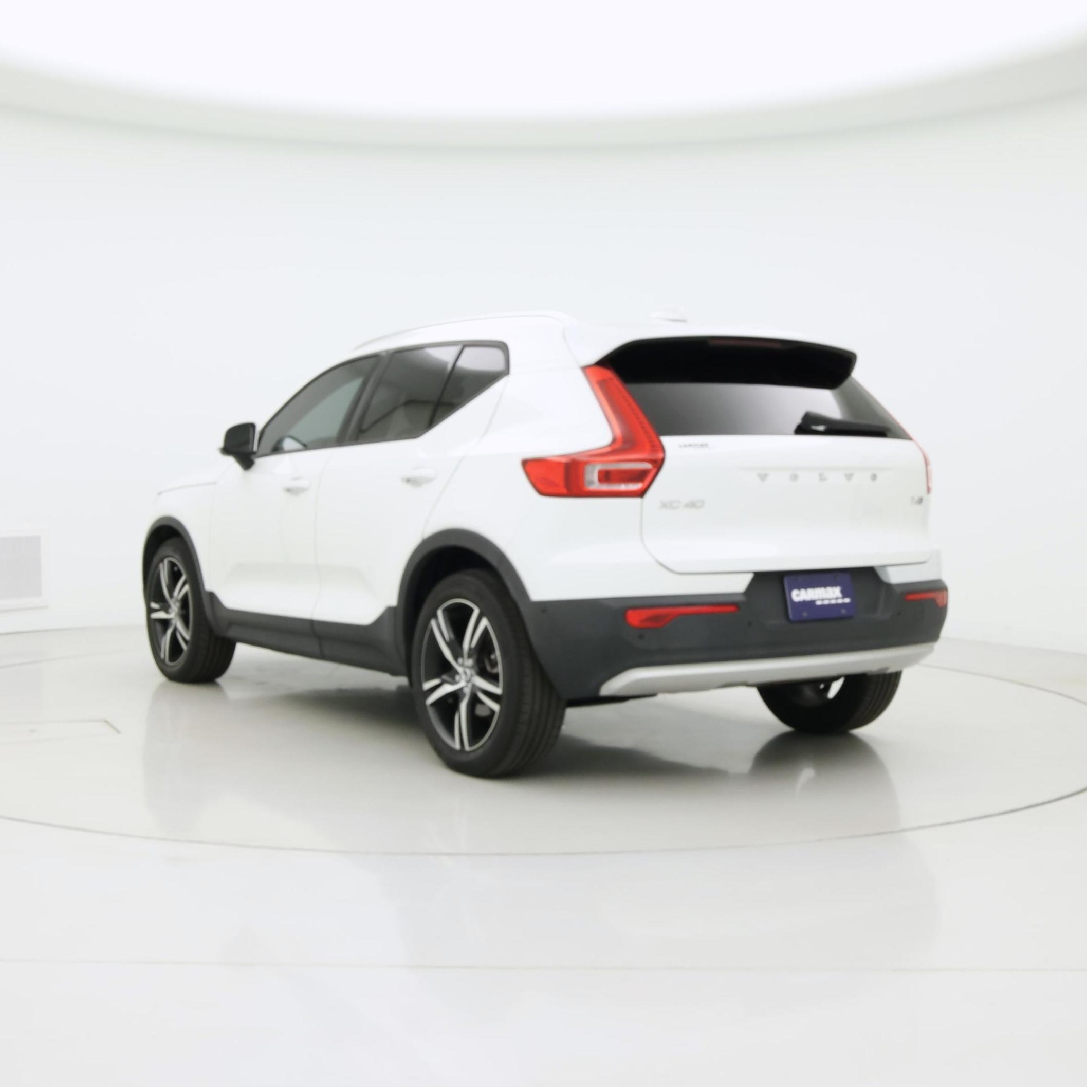 Thumbnail: 2019 Volvo XC40 - 2