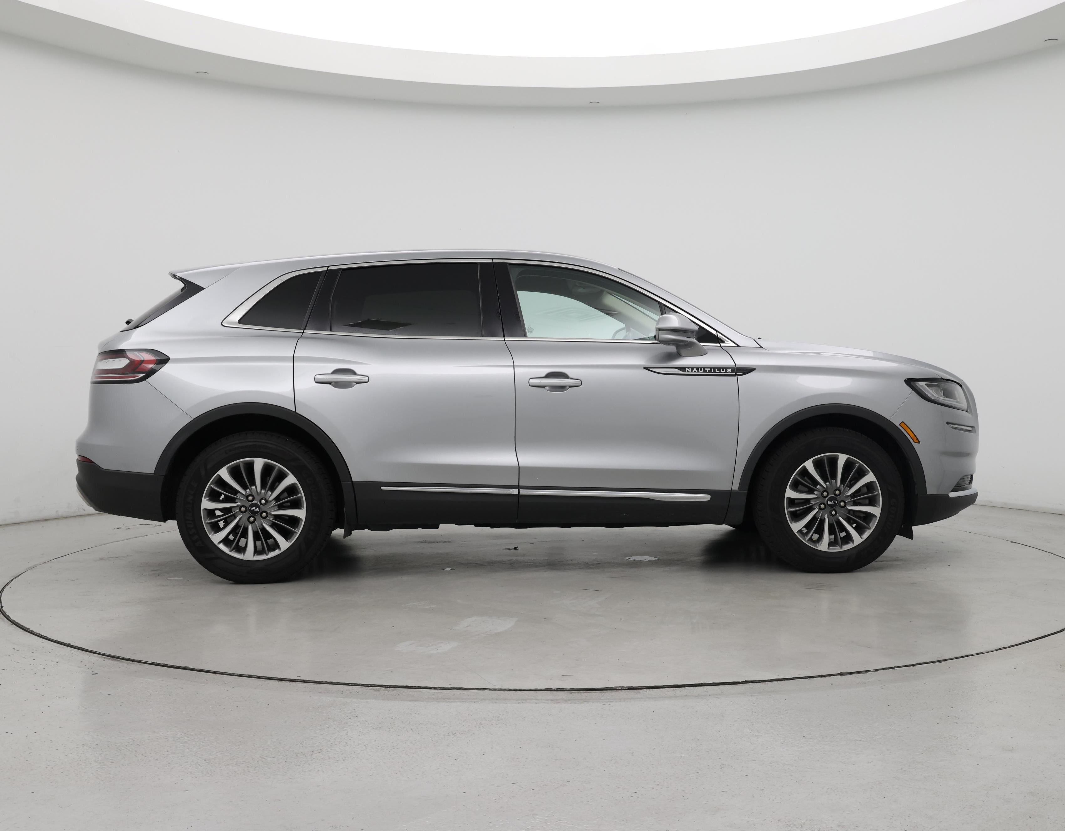 Thumbnail: 2021 Lincoln Nautilus - 7