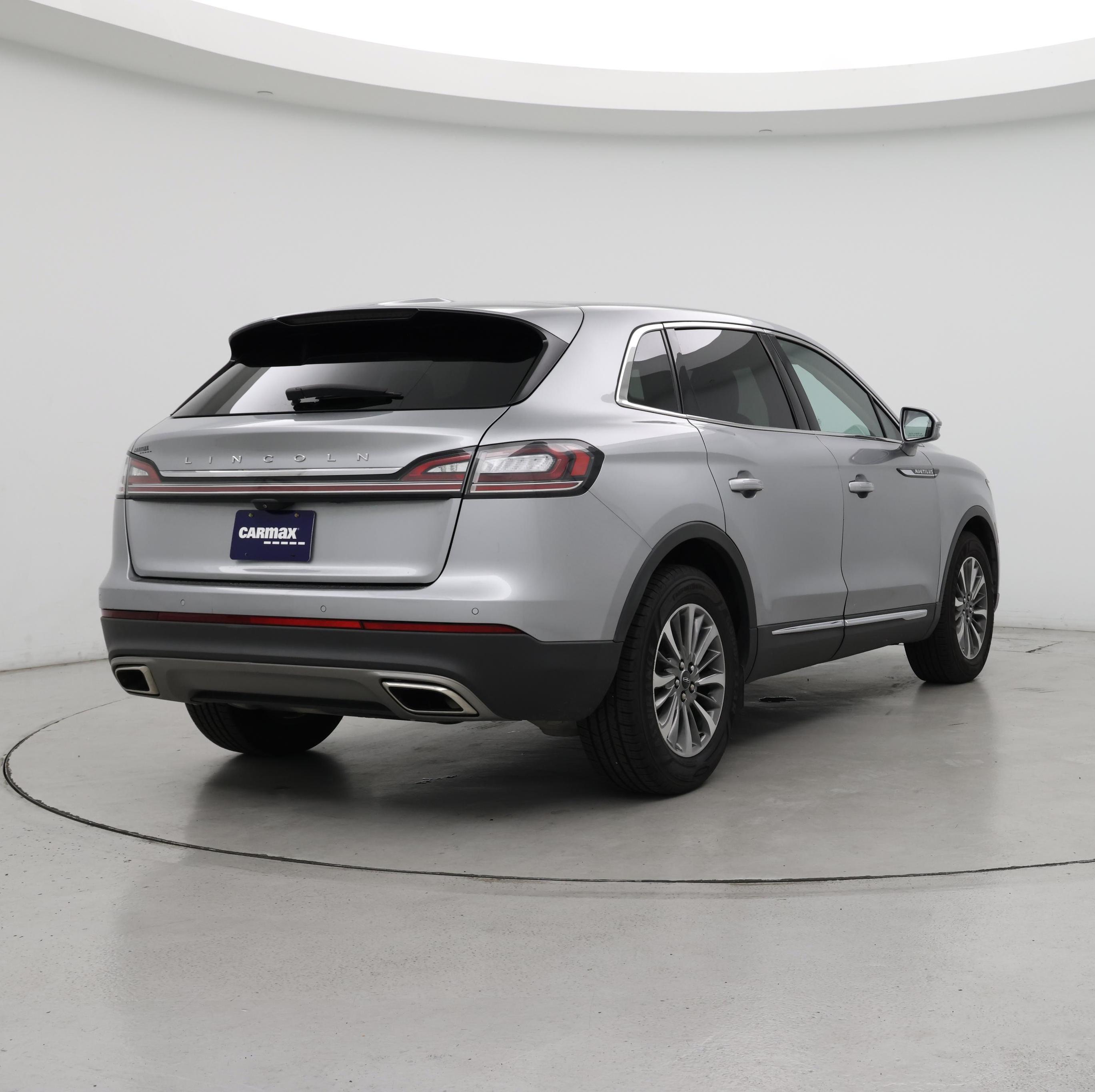Thumbnail: 2021 Lincoln Nautilus - 8