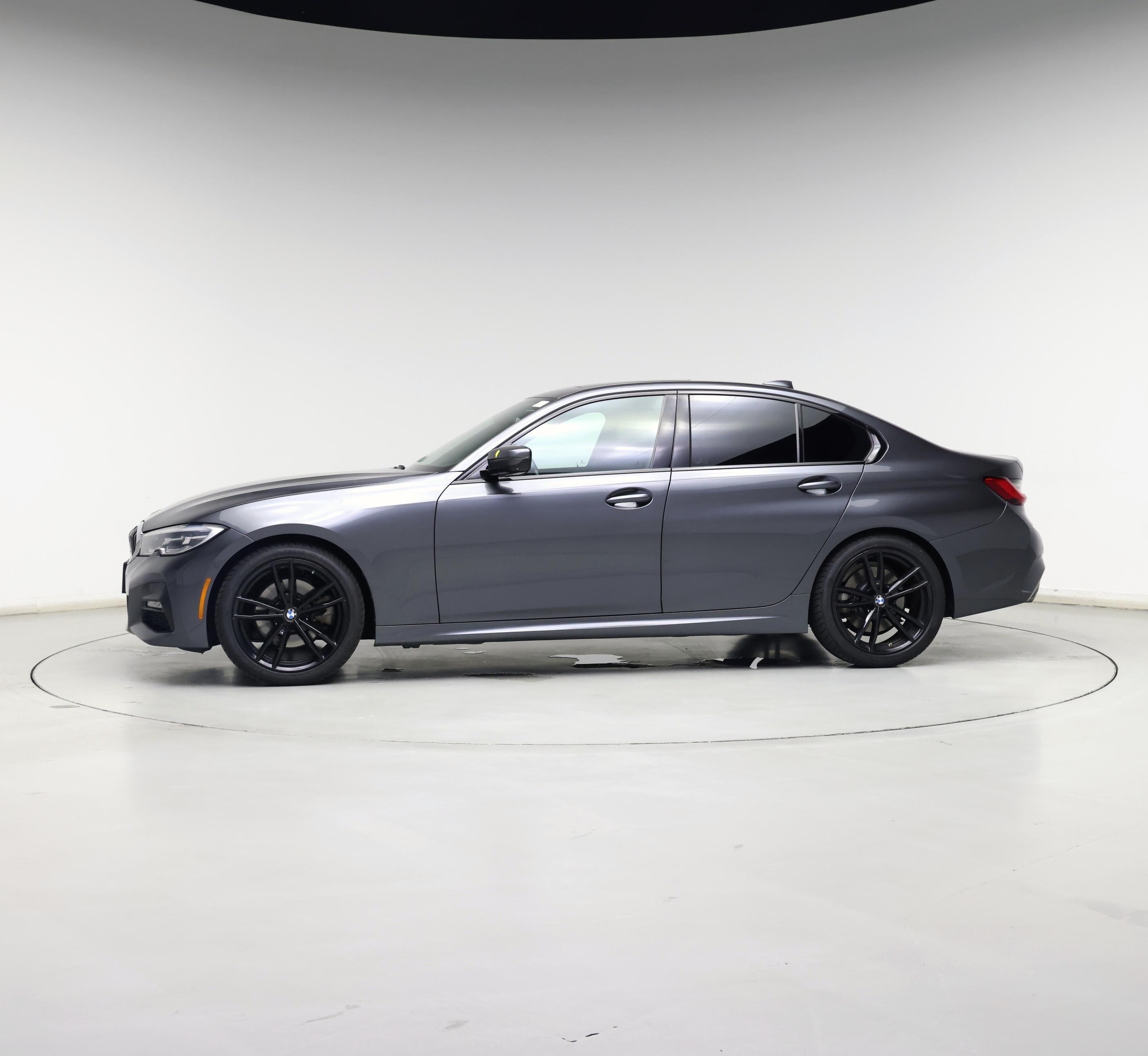 Thumbnail: 2020 BMW 3 Series - 3