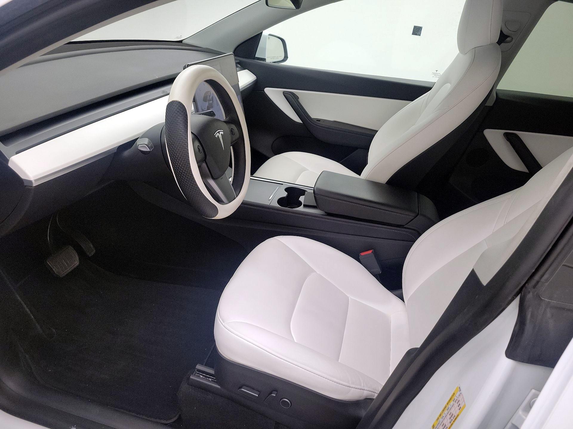 Thumbnail: 2022 Tesla Model Y - 11