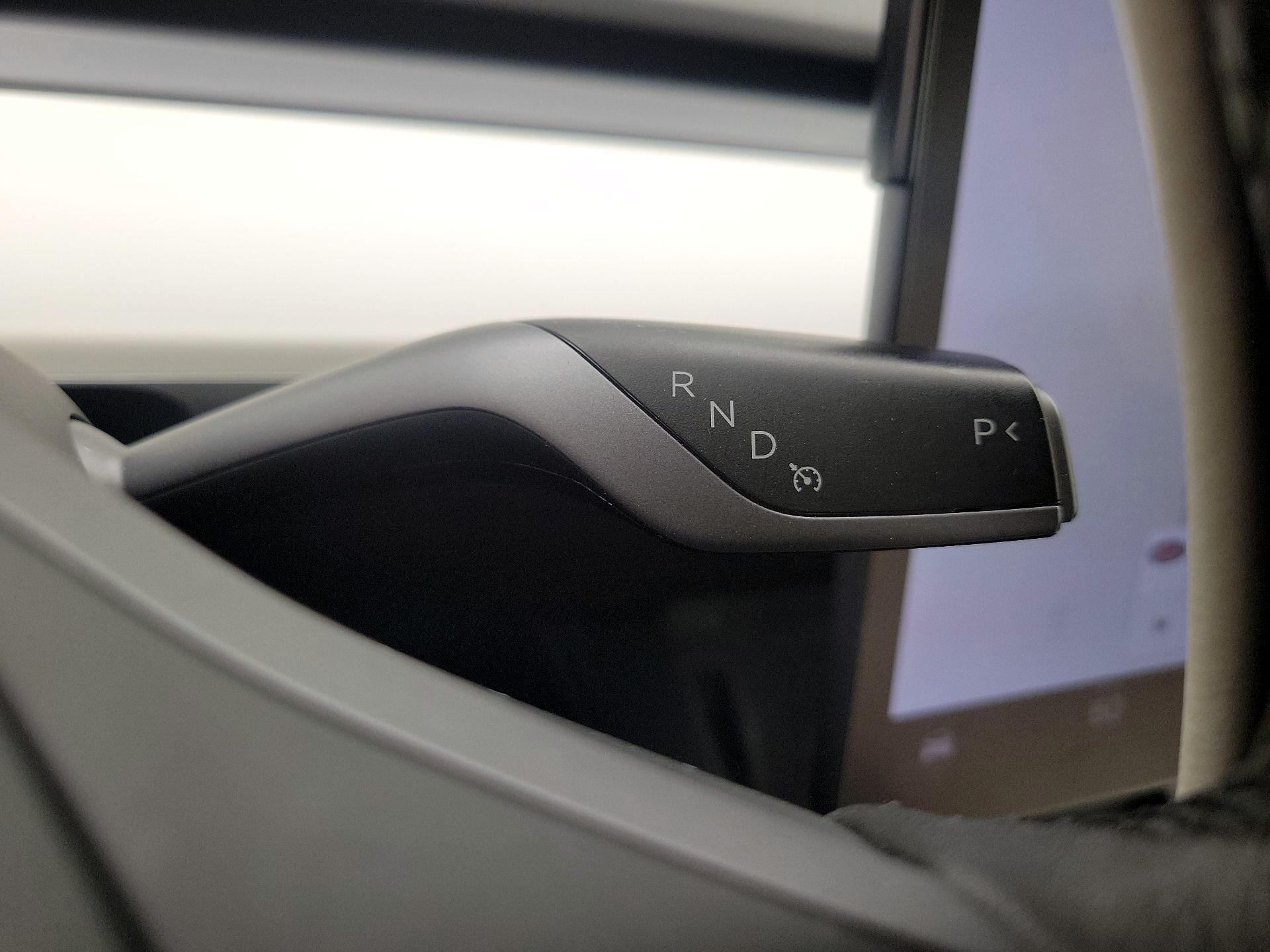 Thumbnail: 2022 Tesla Model Y - 17