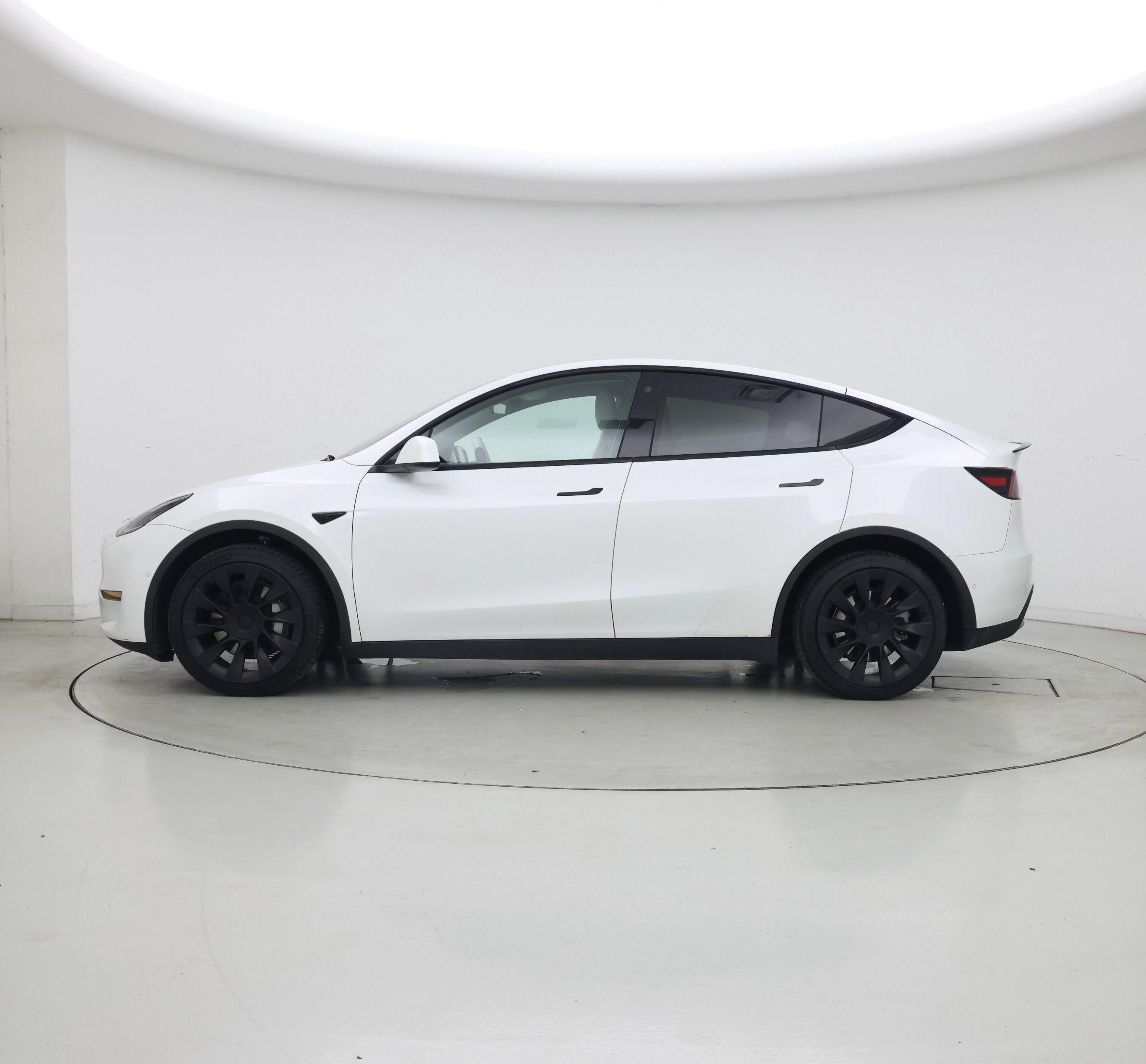 Thumbnail: 2022 Tesla Model Y - 3