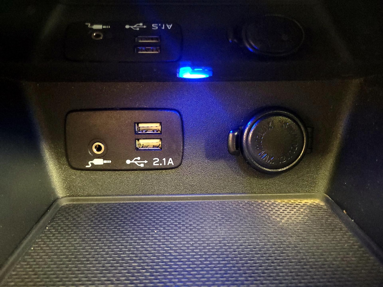 2022 Subaru Forester Premium - Photo 19