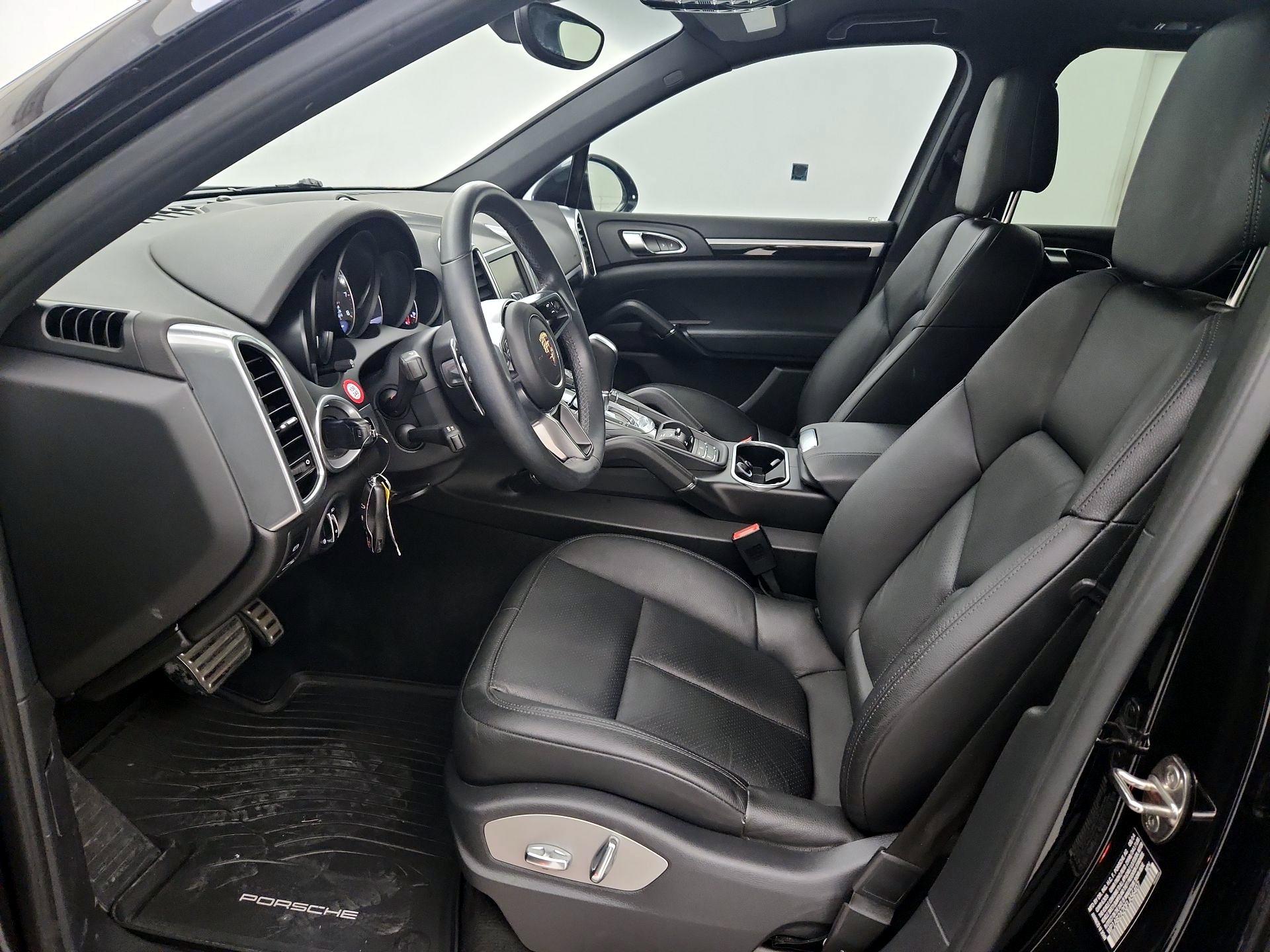 Thumbnail: 2015 Porsche Cayenne - 11