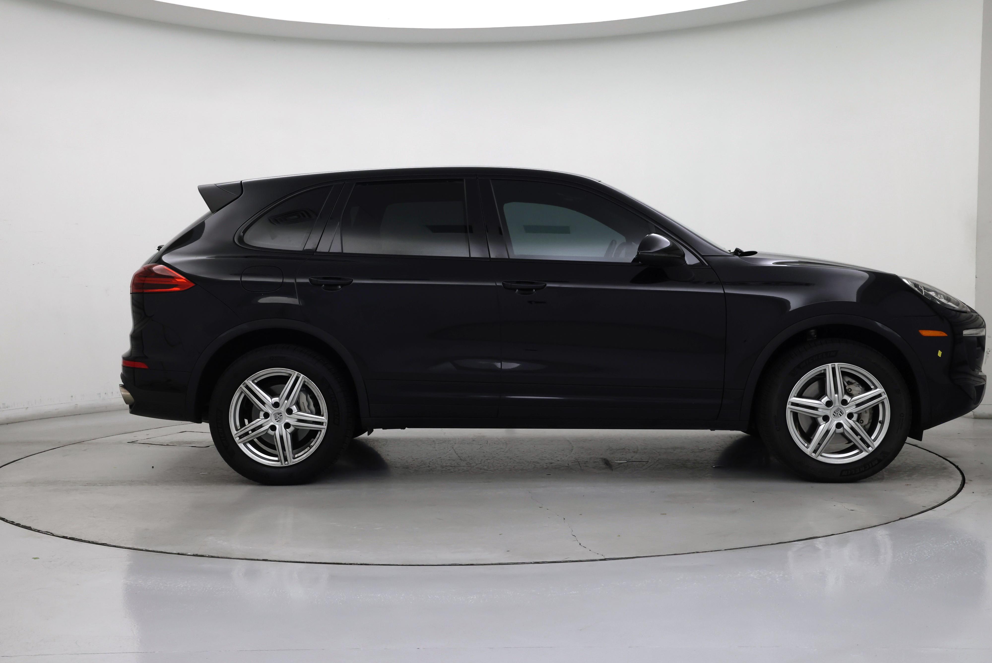 Thumbnail: 2015 Porsche Cayenne - 7